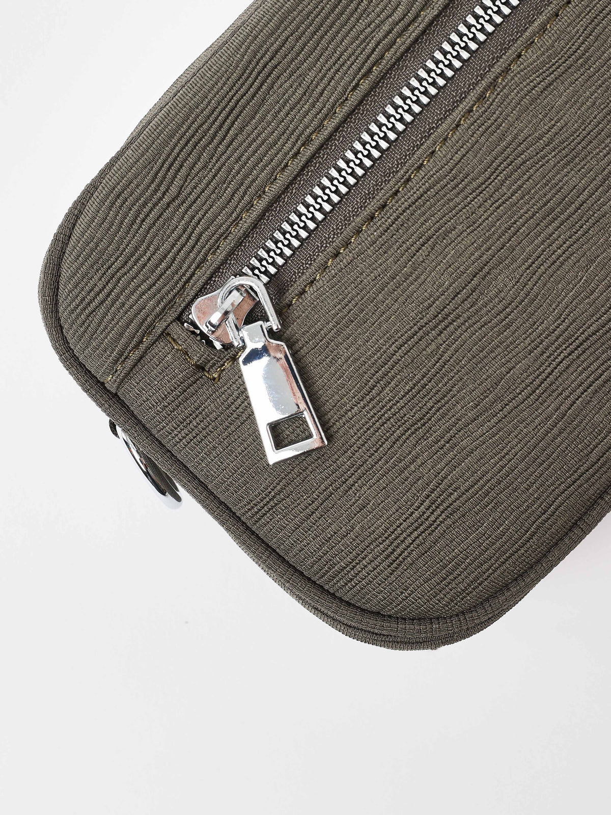 sac-bandouliere-petit-olive-fonce