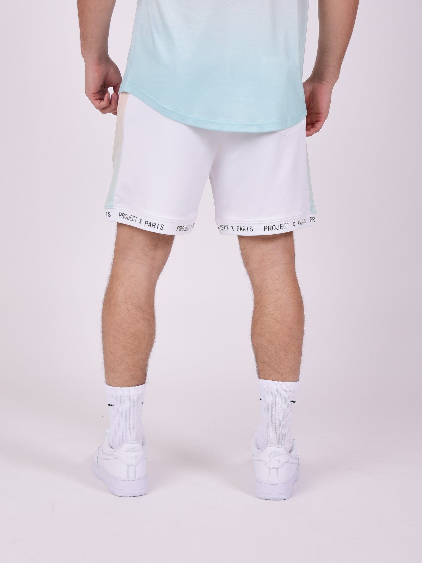 short-a-bandes-degrade-peche-modelshot
