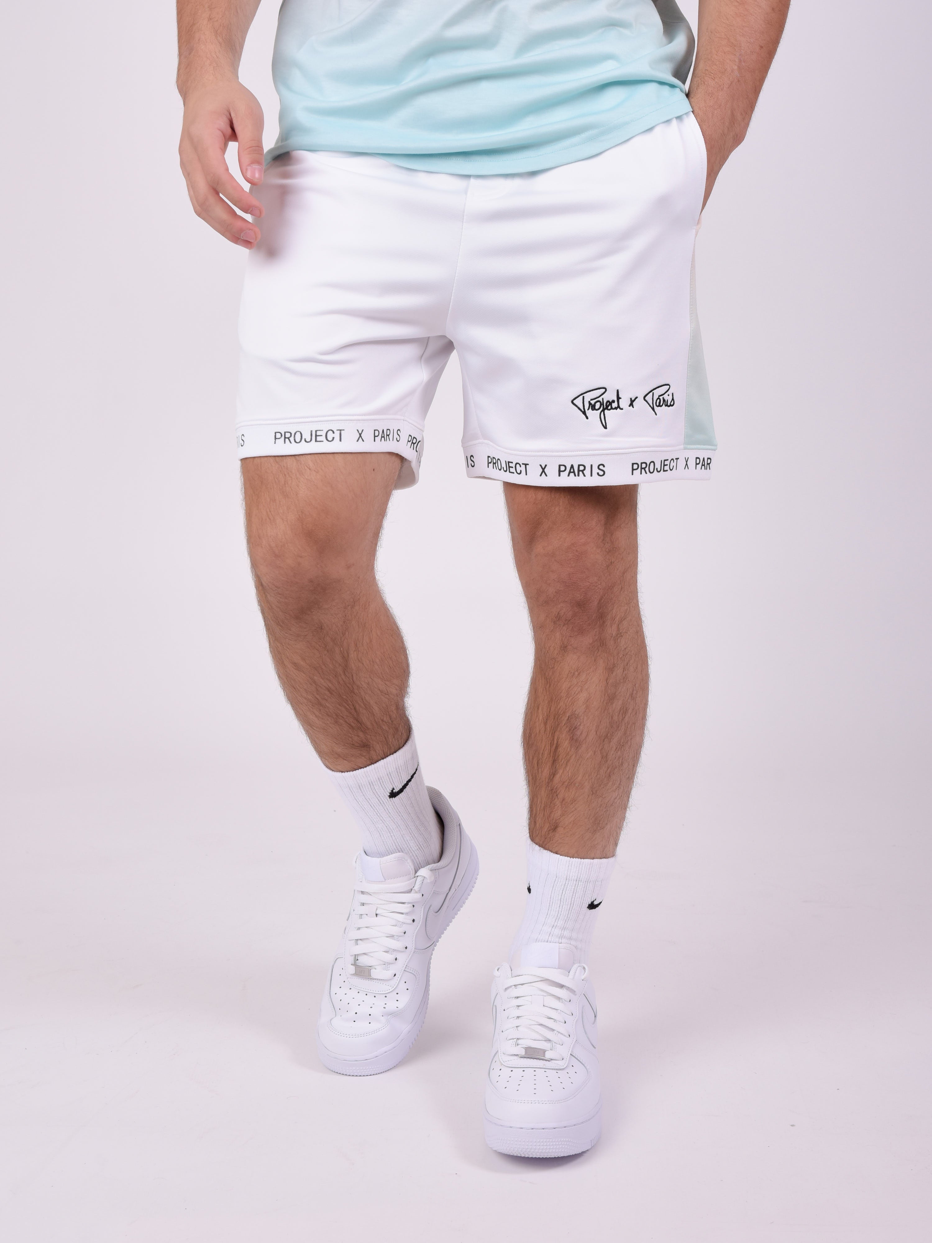 Verlauf Shorts mit Streifen-5