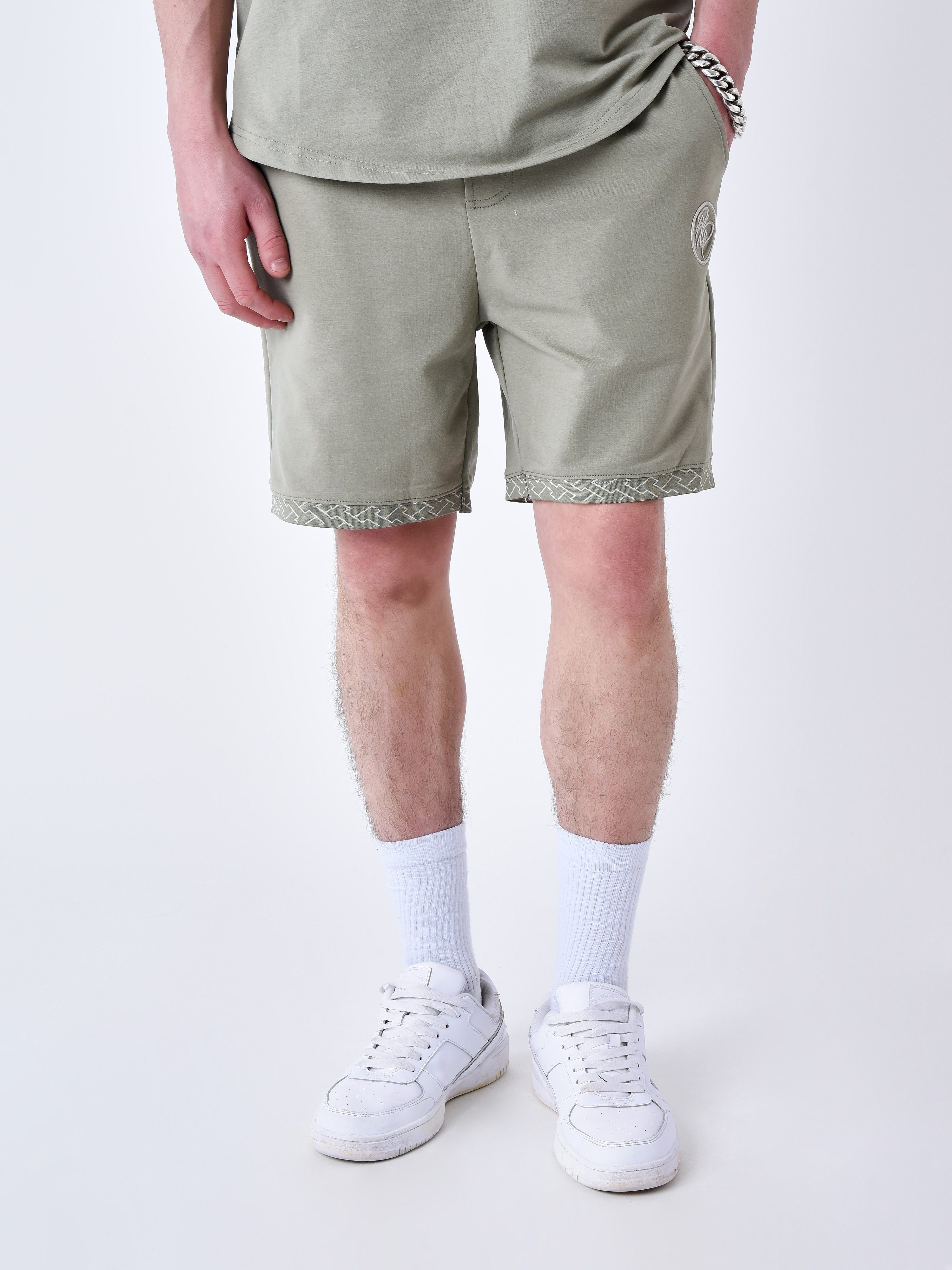 short-a-details-tisse-labyrinthe-olive