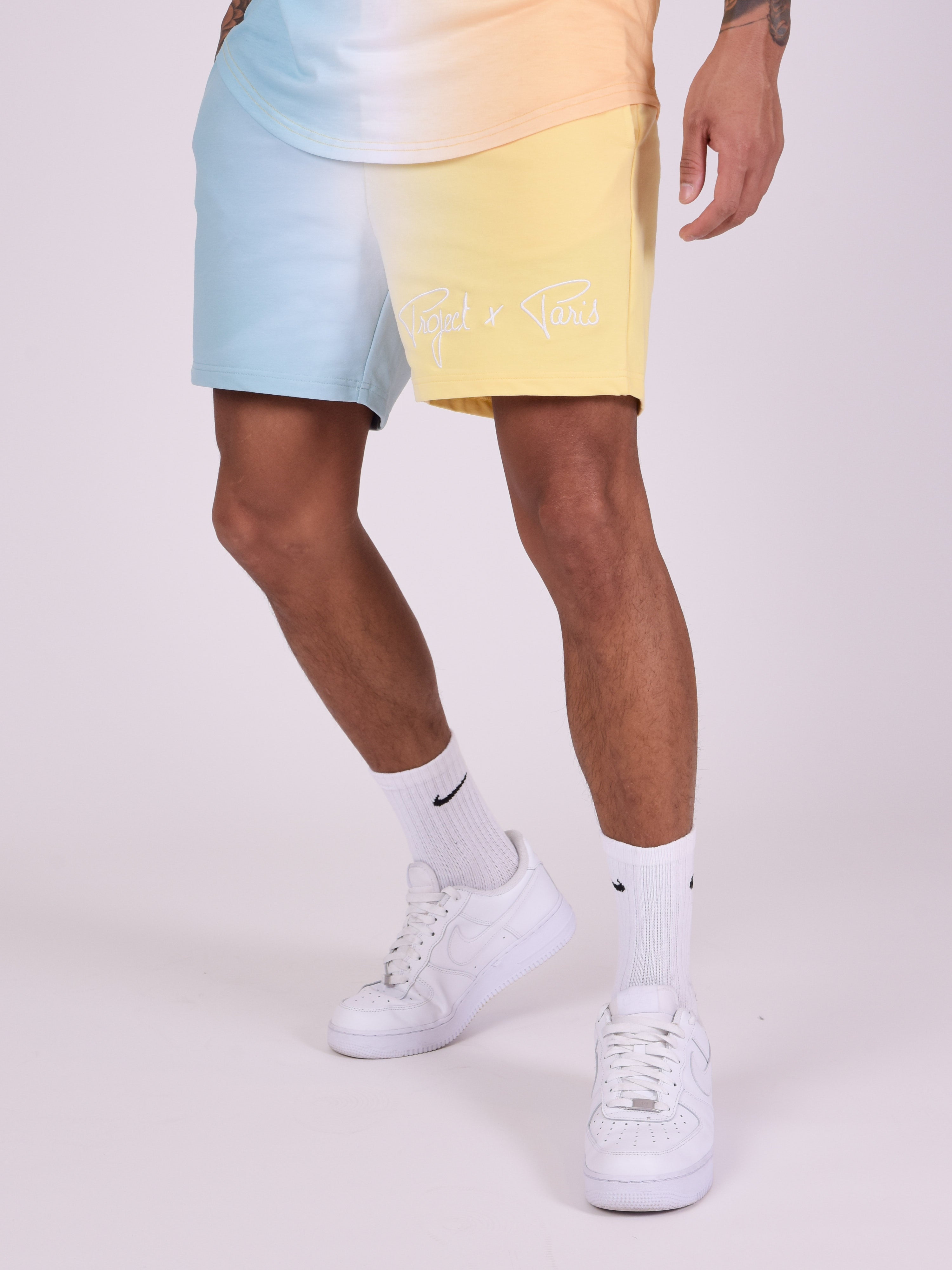 short-bicolore-degrade-turquoise-modelshot