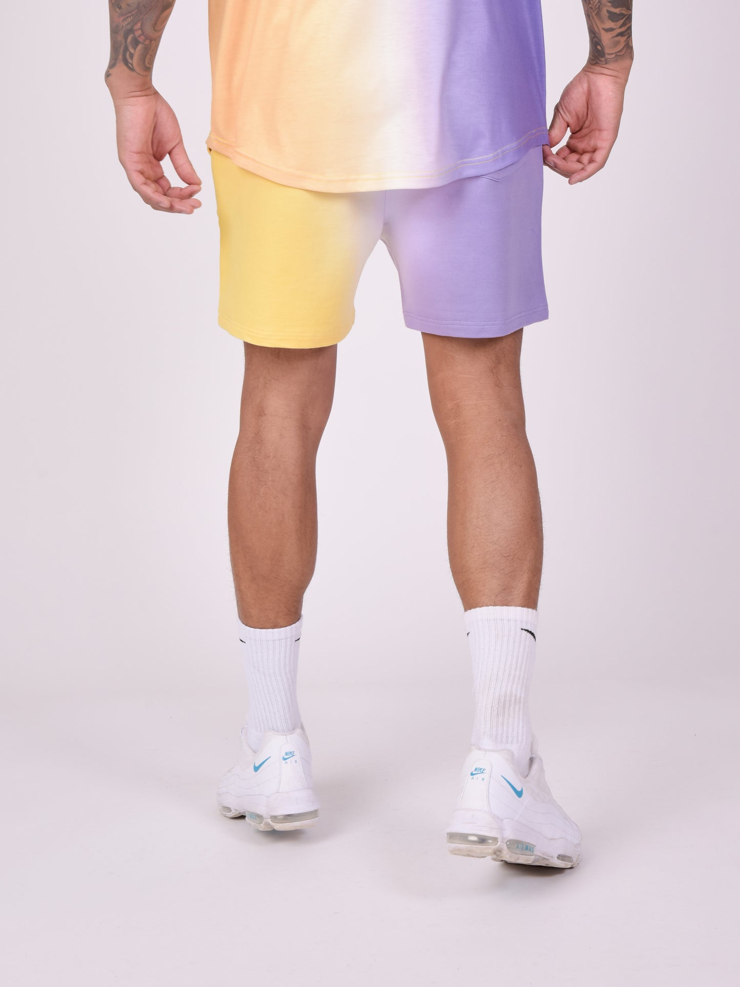 short-bicolore-degrade-mauve-modelshot