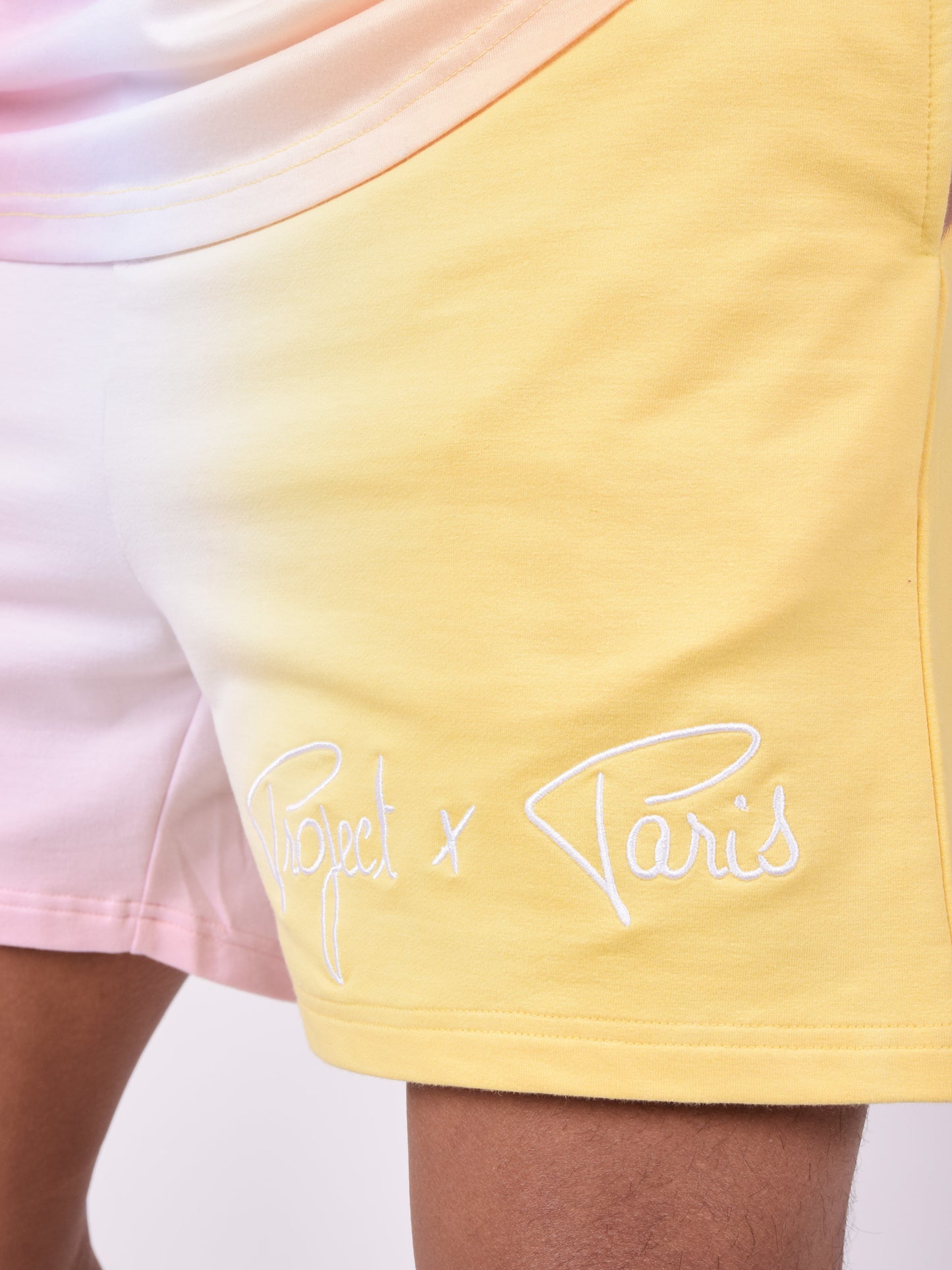 short-bicolore-degrade-jaune-detailshot
