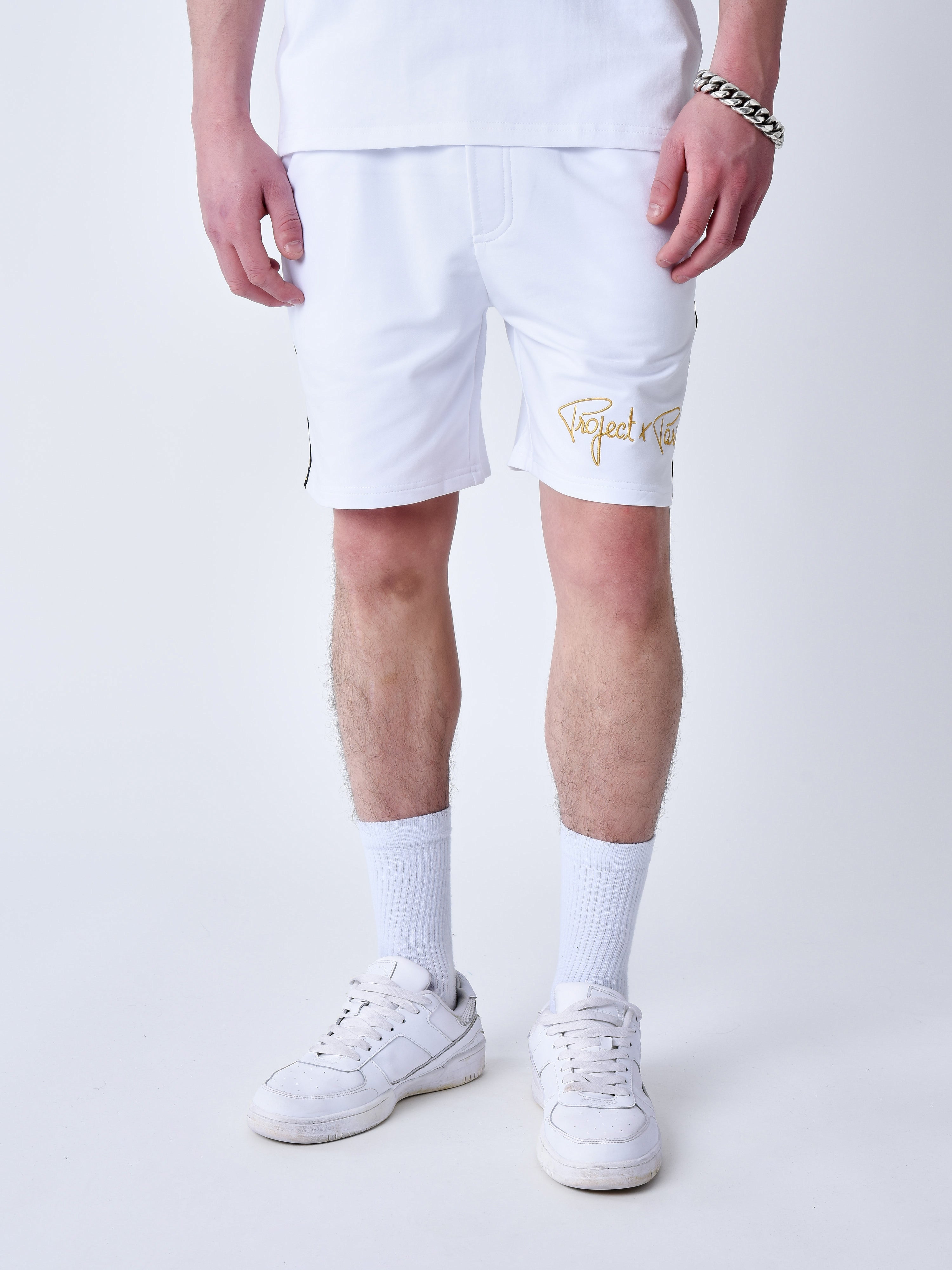 Classic Shorts Embroidered Side Stripes-2