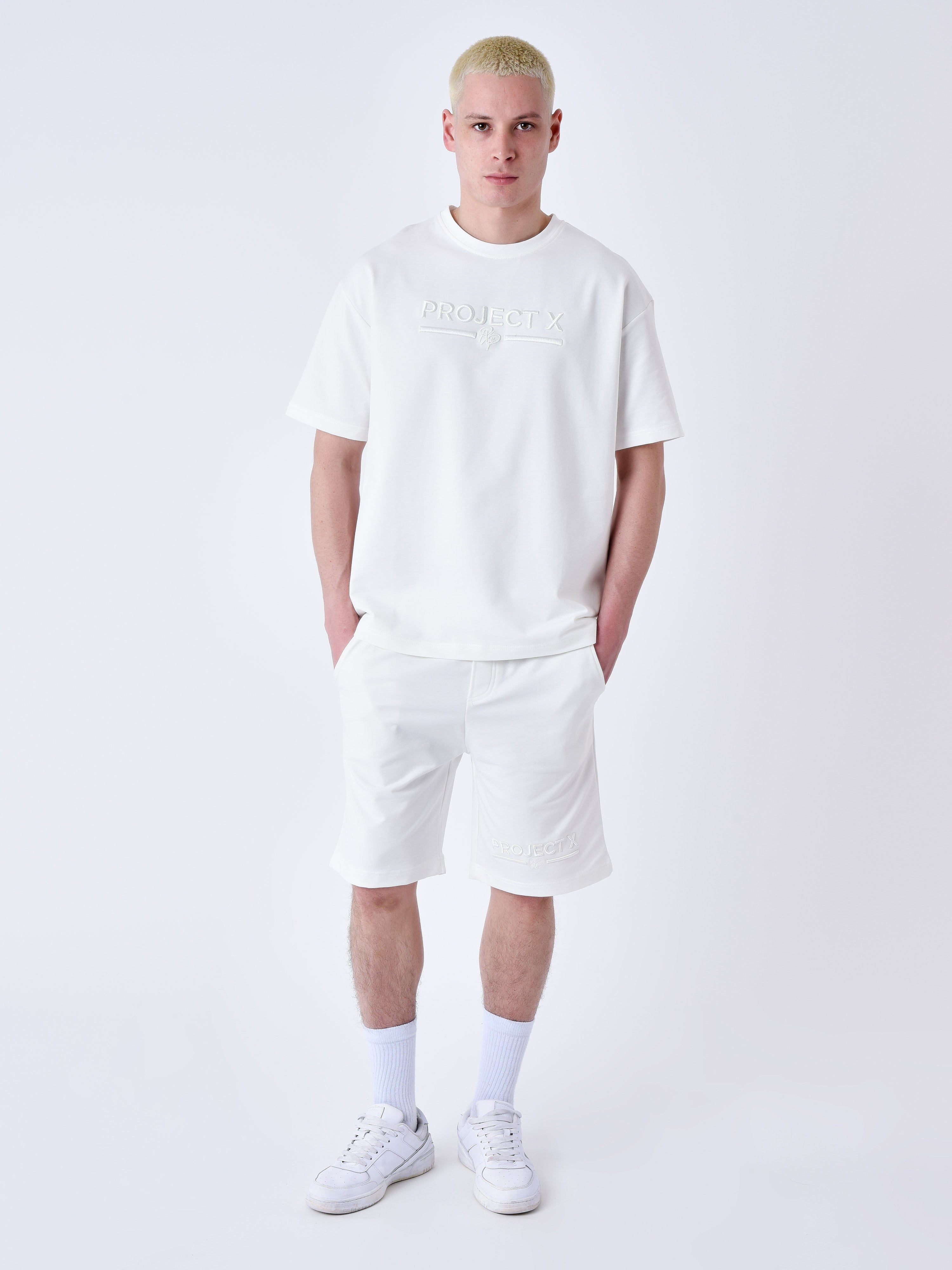 Short classique brodé-1
