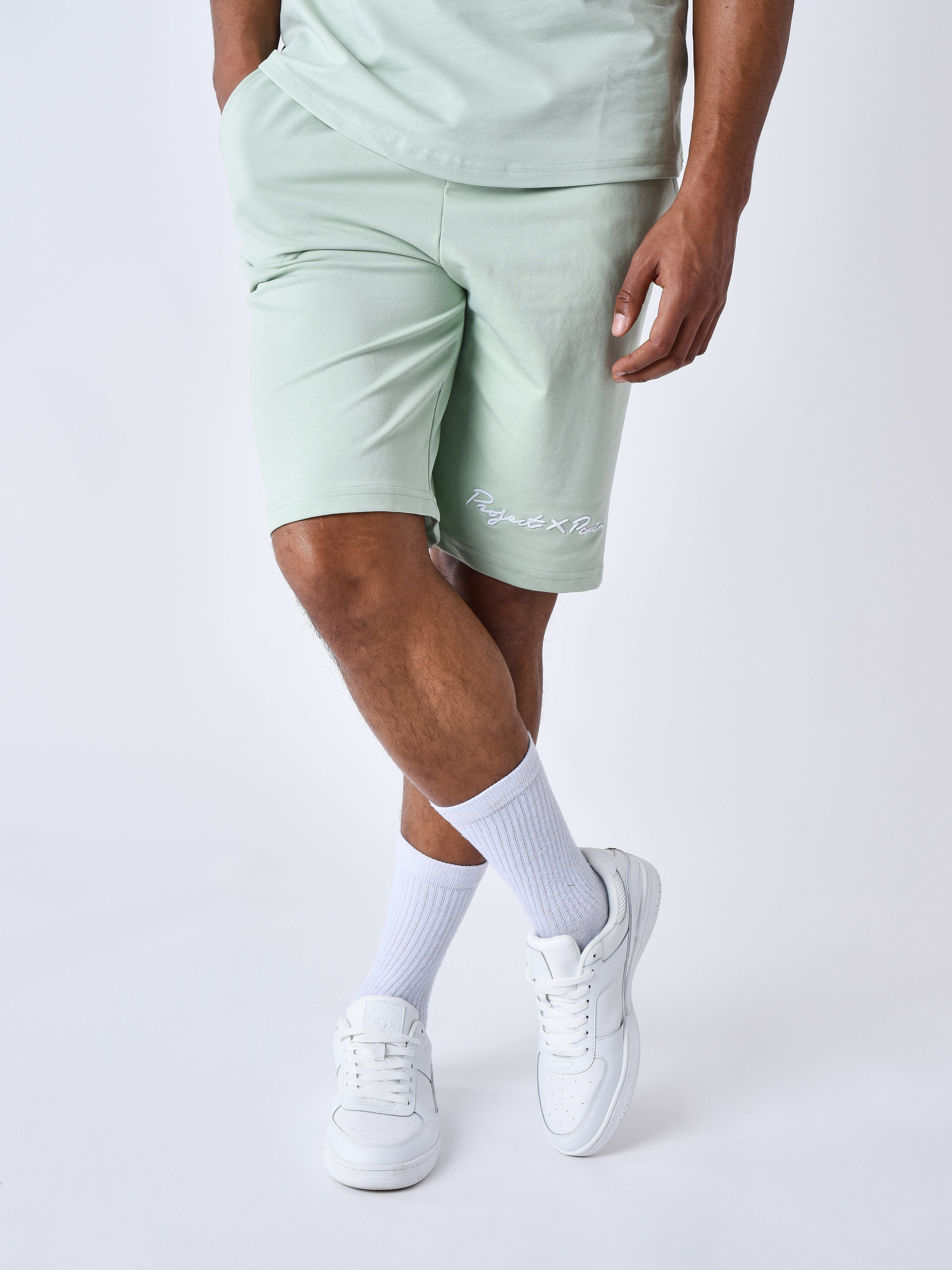 Short classique brodé-2