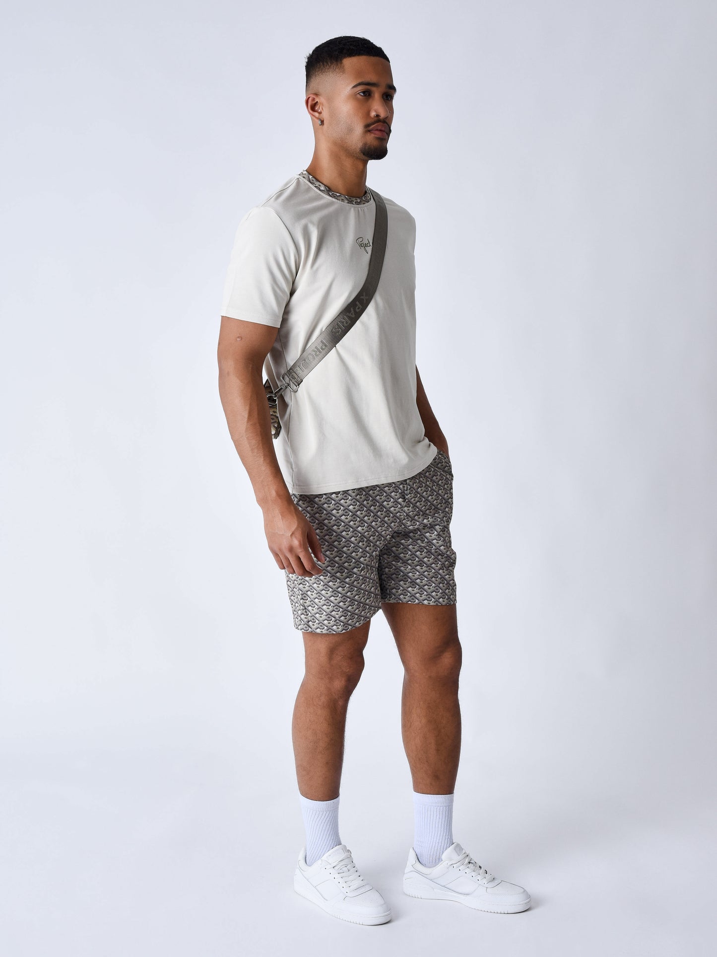 short-de-bain-imprime-graphic-gaze-kaki