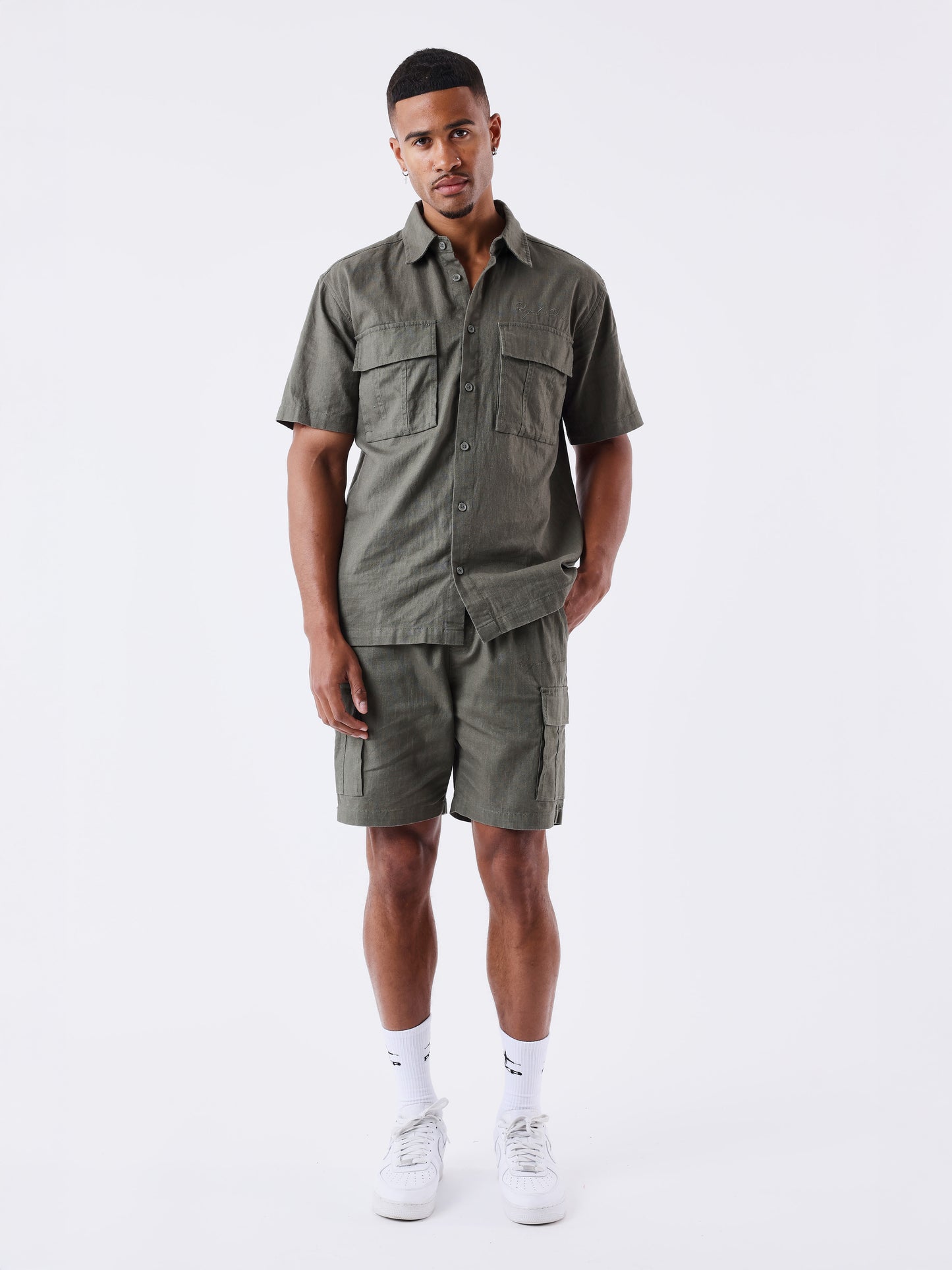 short-decontractee-texturee-5347-olive-fonce