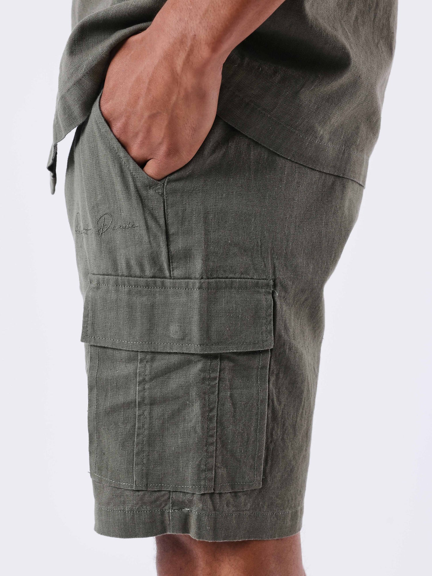 short-decontractee-texturee-5347-olive-fonce