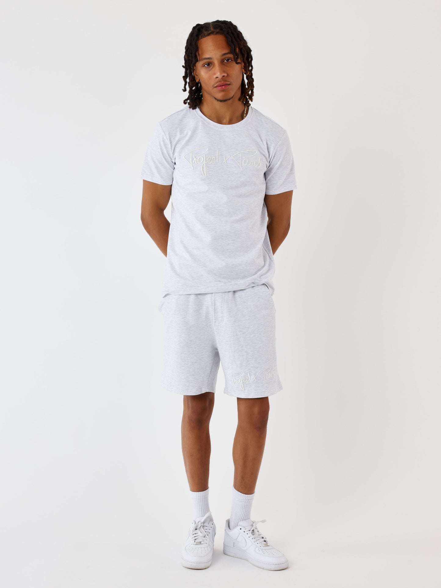 short-essentials-project-x-paris-gris-chine-clair-modelshot