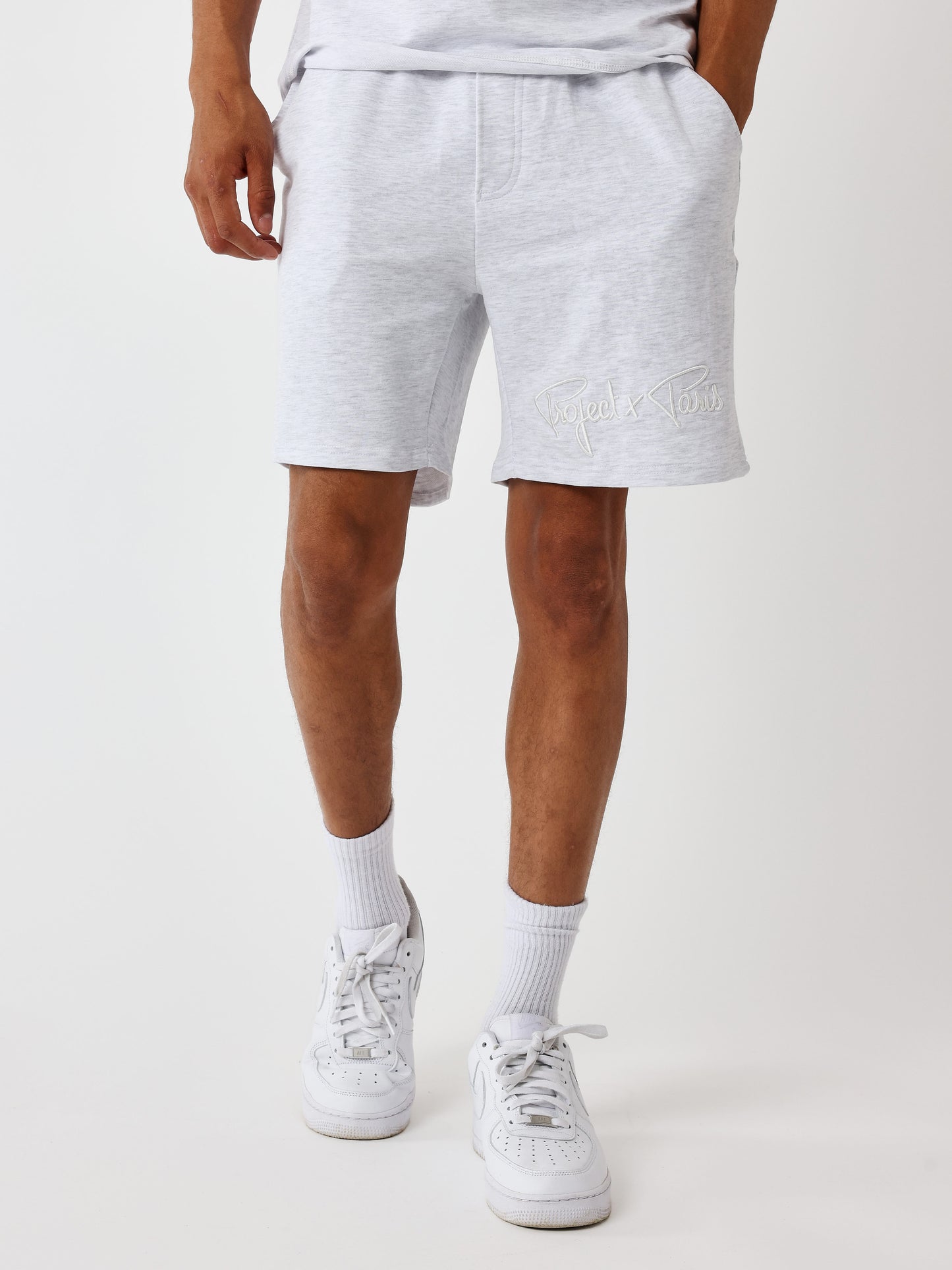 short-essentials-project-x-paris-gris-chine-clair-modelshot