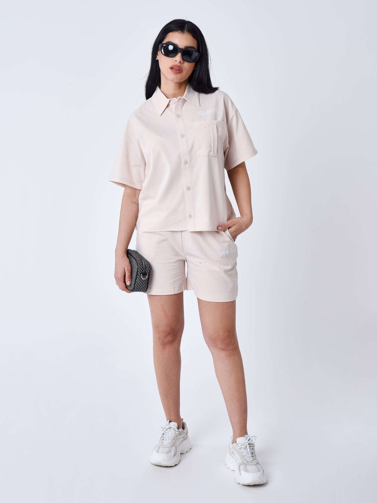 short-fluide-ivoire-modelshot