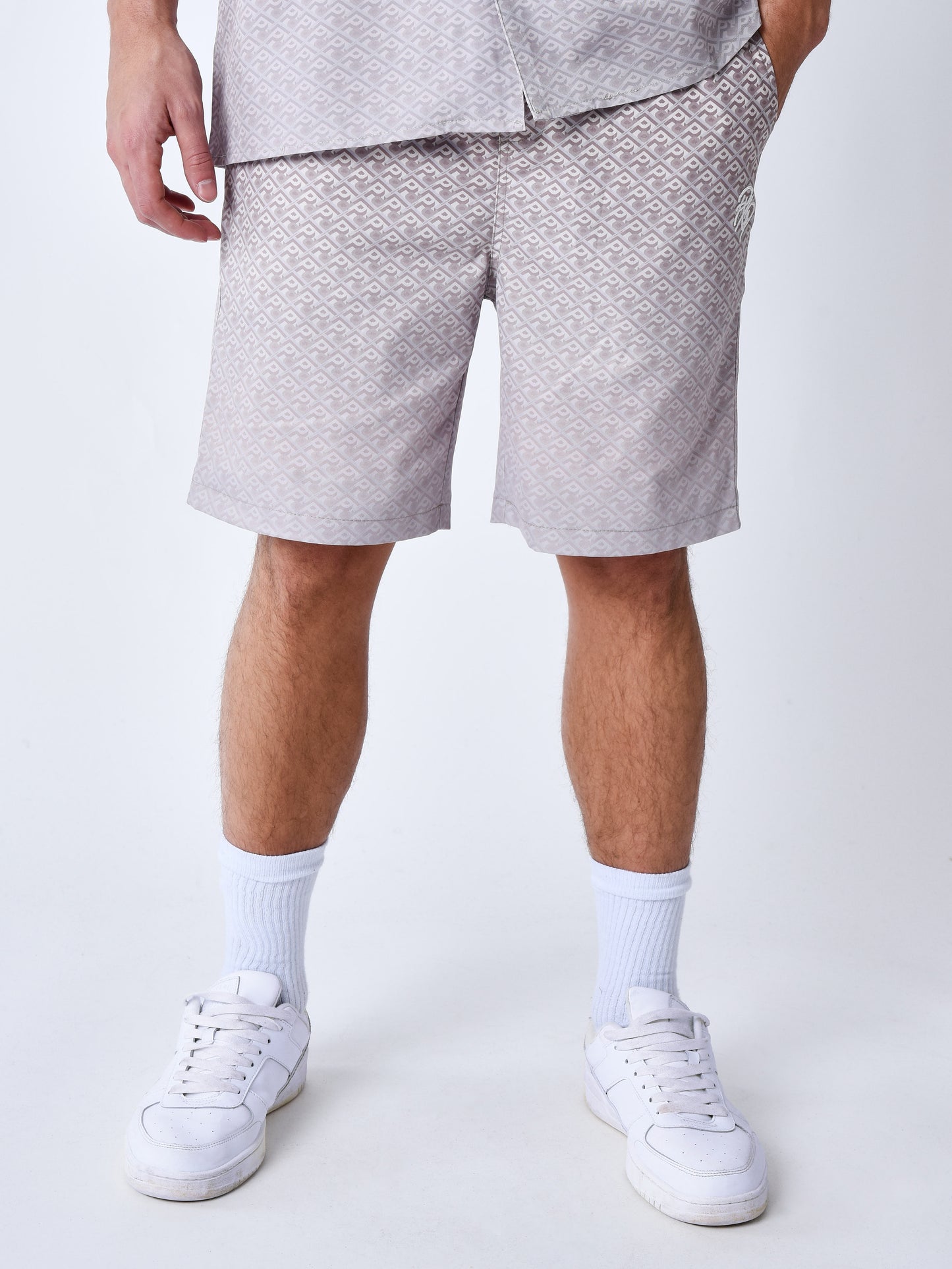 short-imprime-graphic-gaze-degrade-taupe
