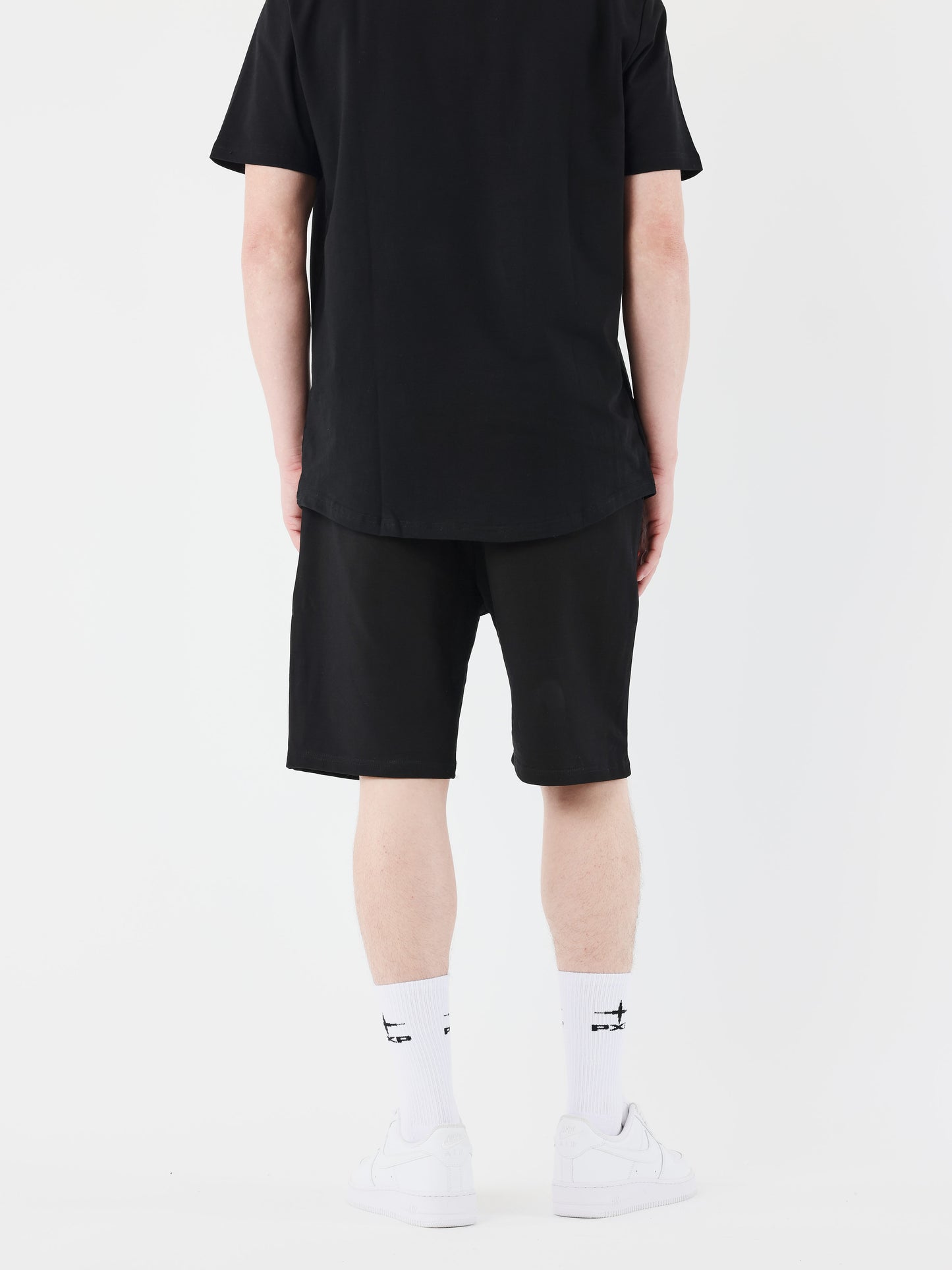 short-pxp-collaboration-kalash-noir