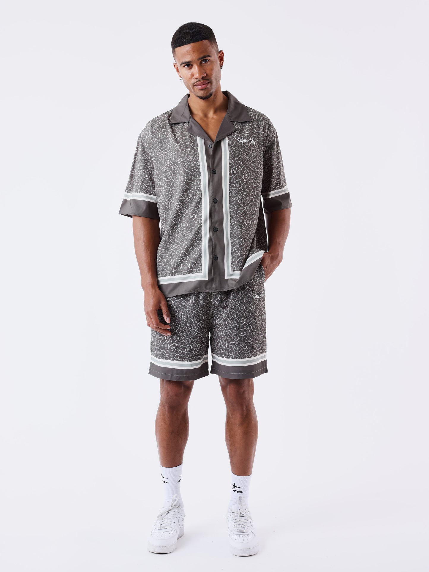 short-retro-olive-fonce