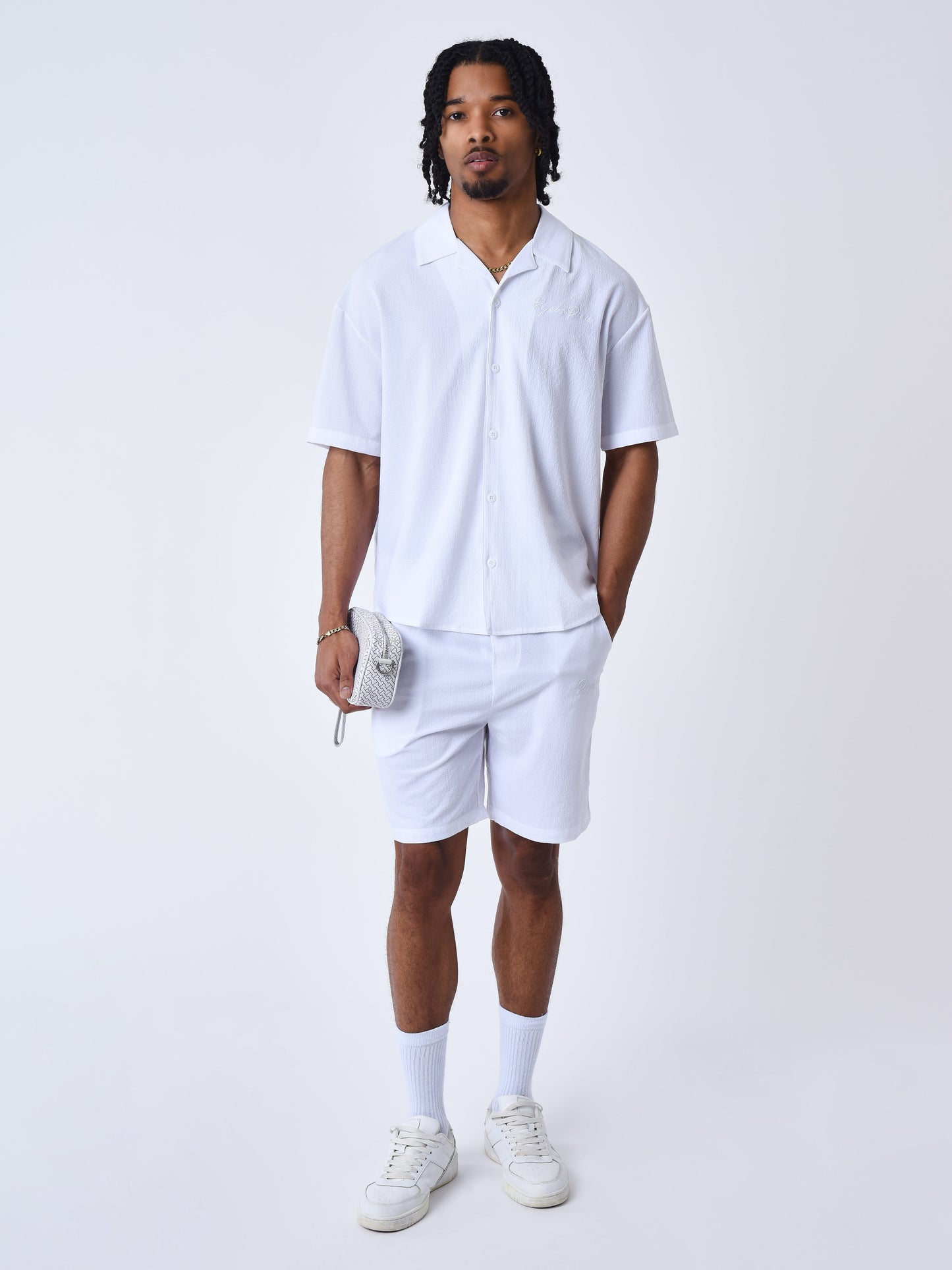 short-texture-brode-blanc-modelshot