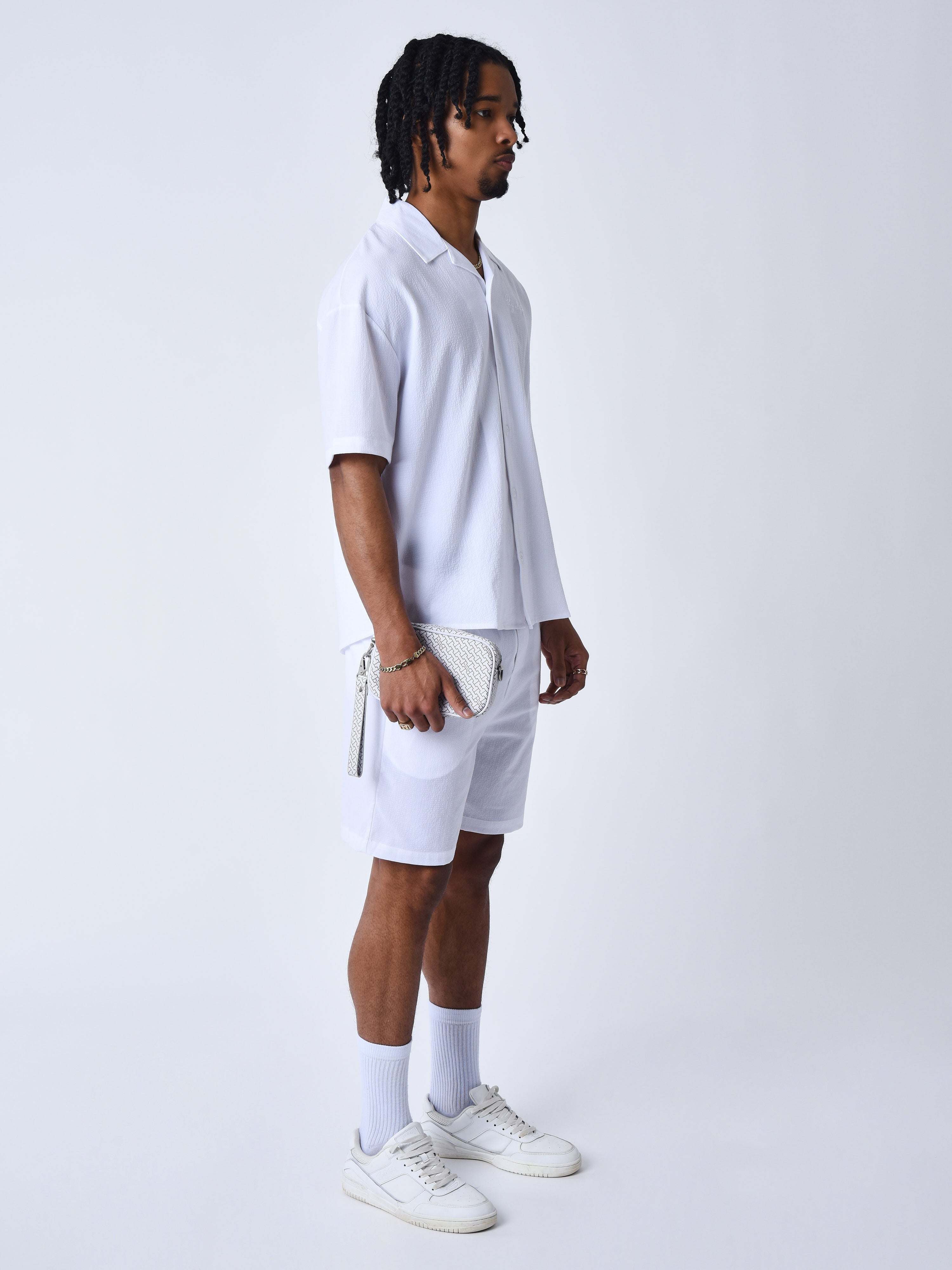 short-texture-brode-blanc-modelshot