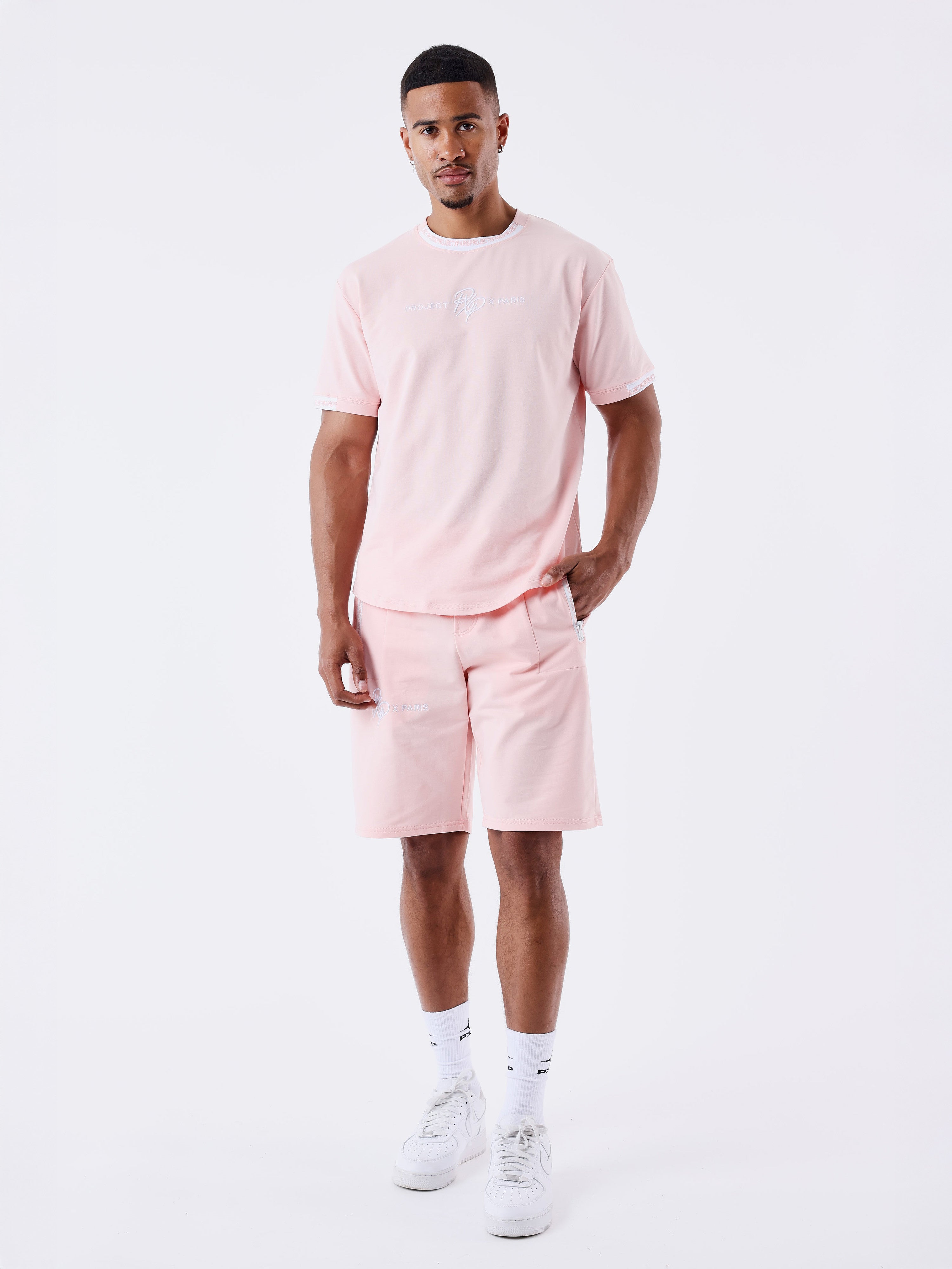 Едноцветни къси панталони с лента с лого-1