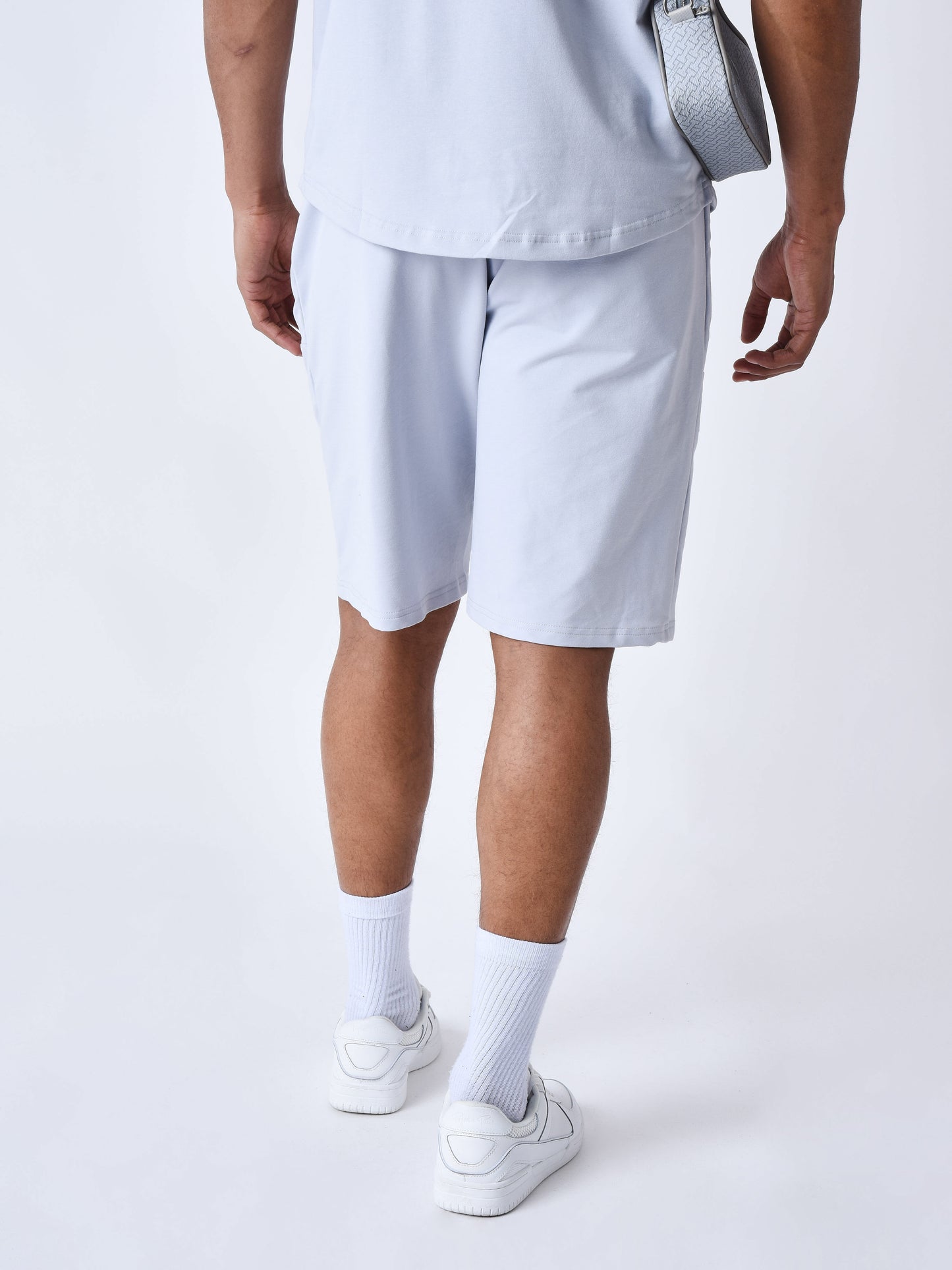 short-uni-avec-bande-logo-bleu-glacier