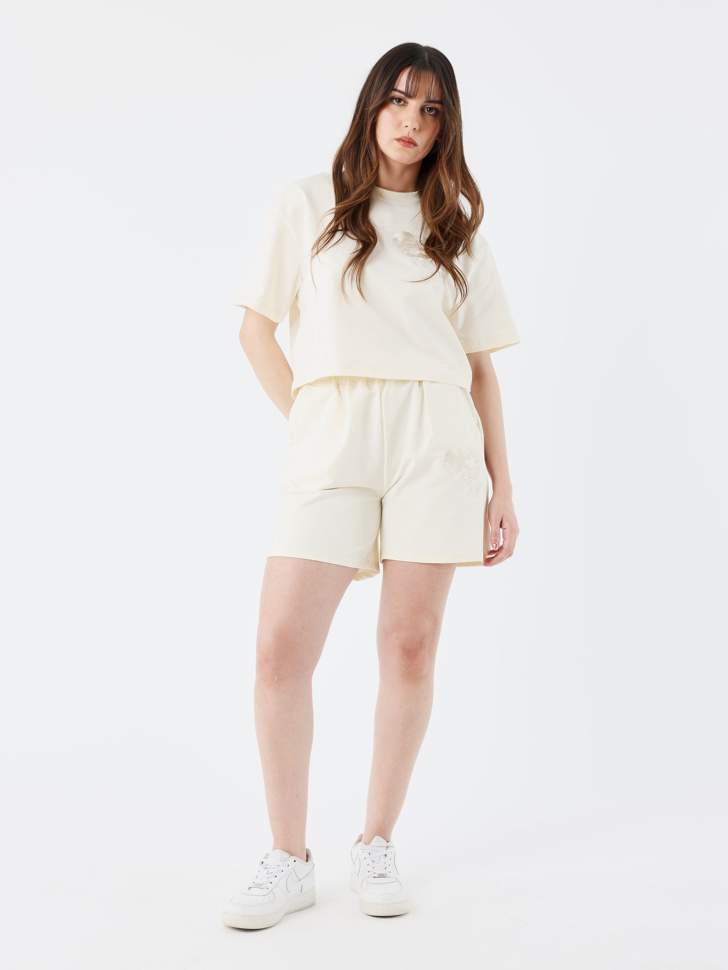short-wicker-heart-craie-modelshot