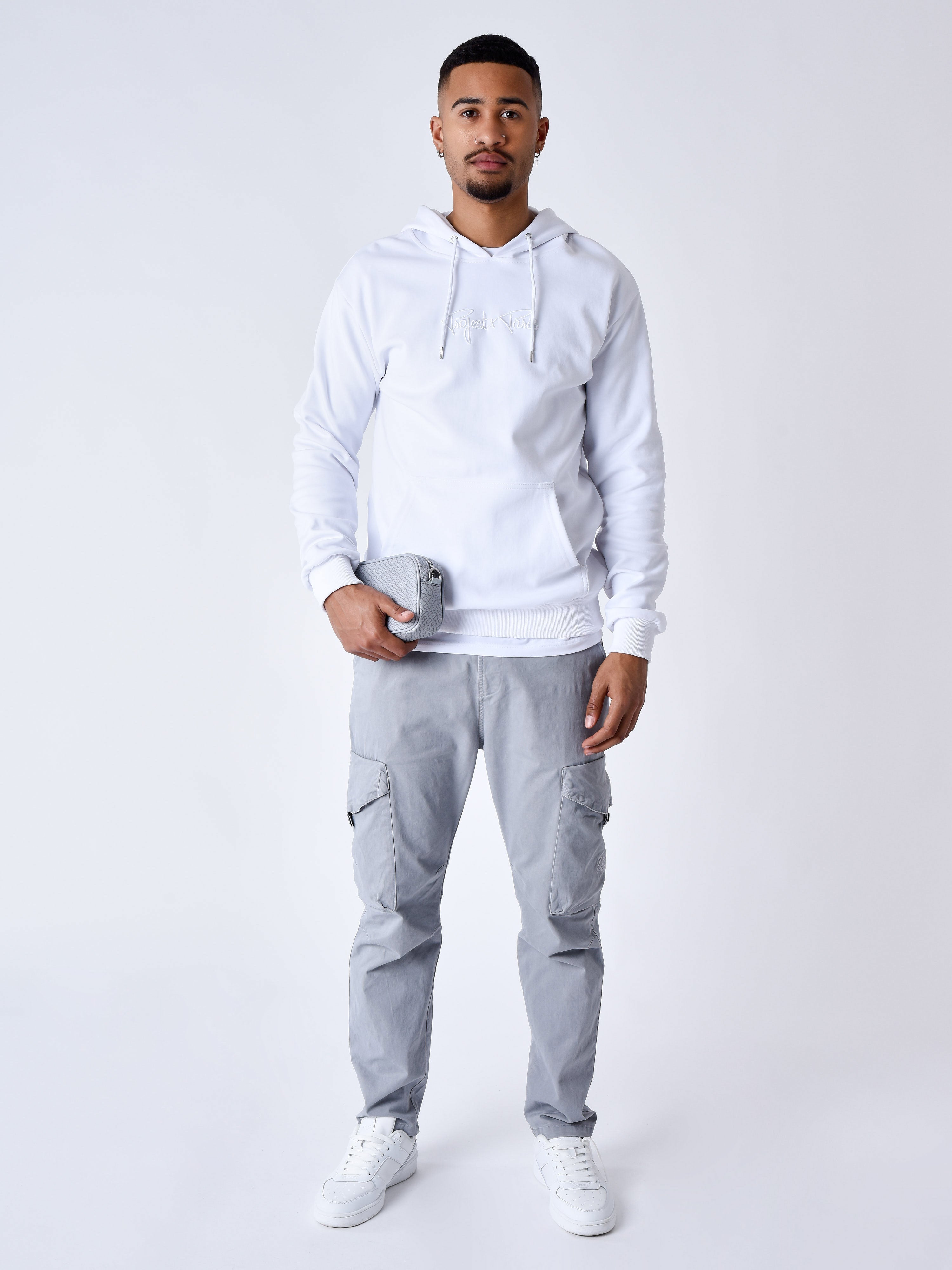 sweat-a-capuche-classique-blanc-modelshot
