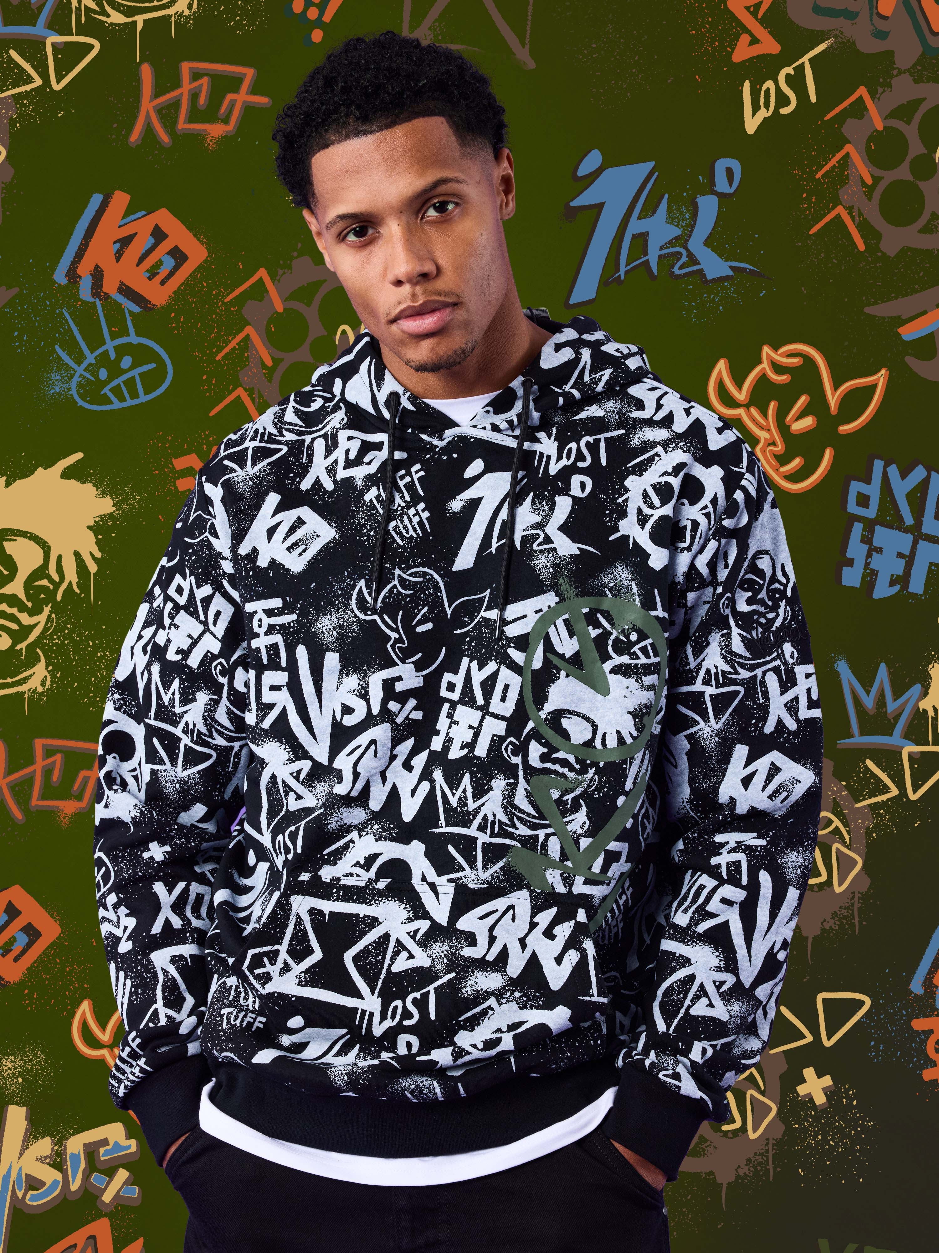 sweat-a-capuche-ekko-noir-modelshot