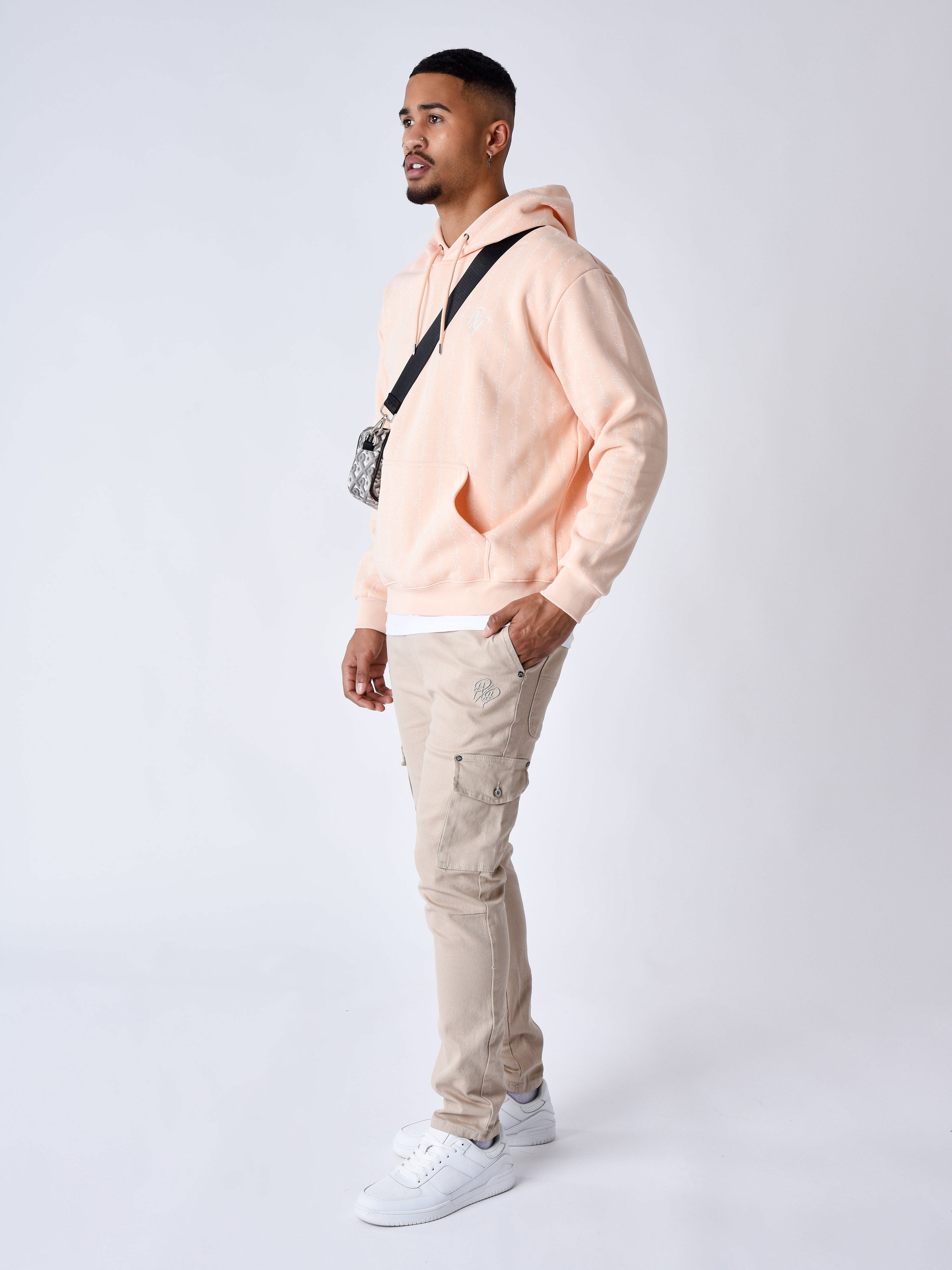 sweat-a-capuche-imprime-ink-drip-pale-peach