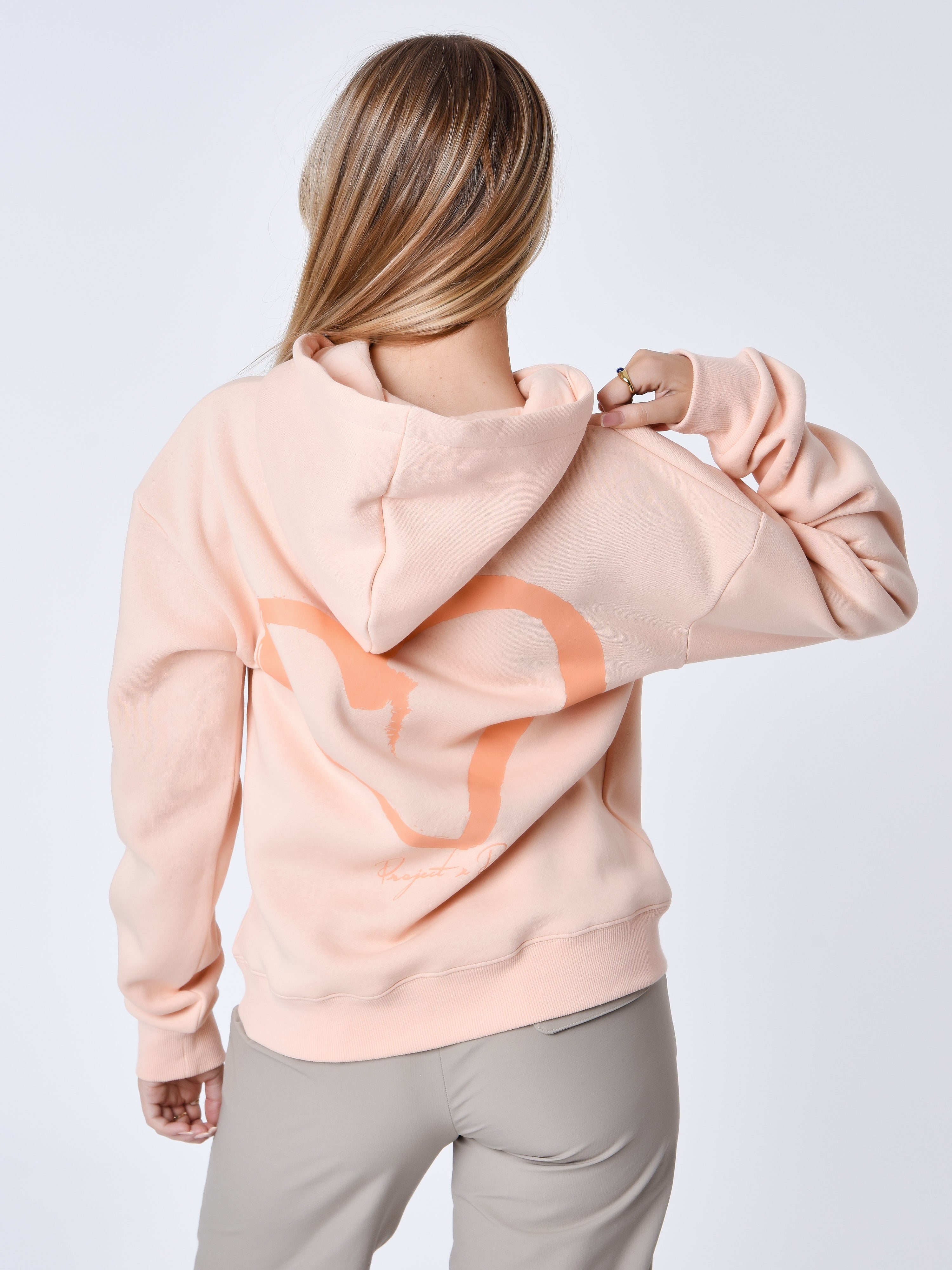 sweat-a-capuche-logo-coeur-pale-peach