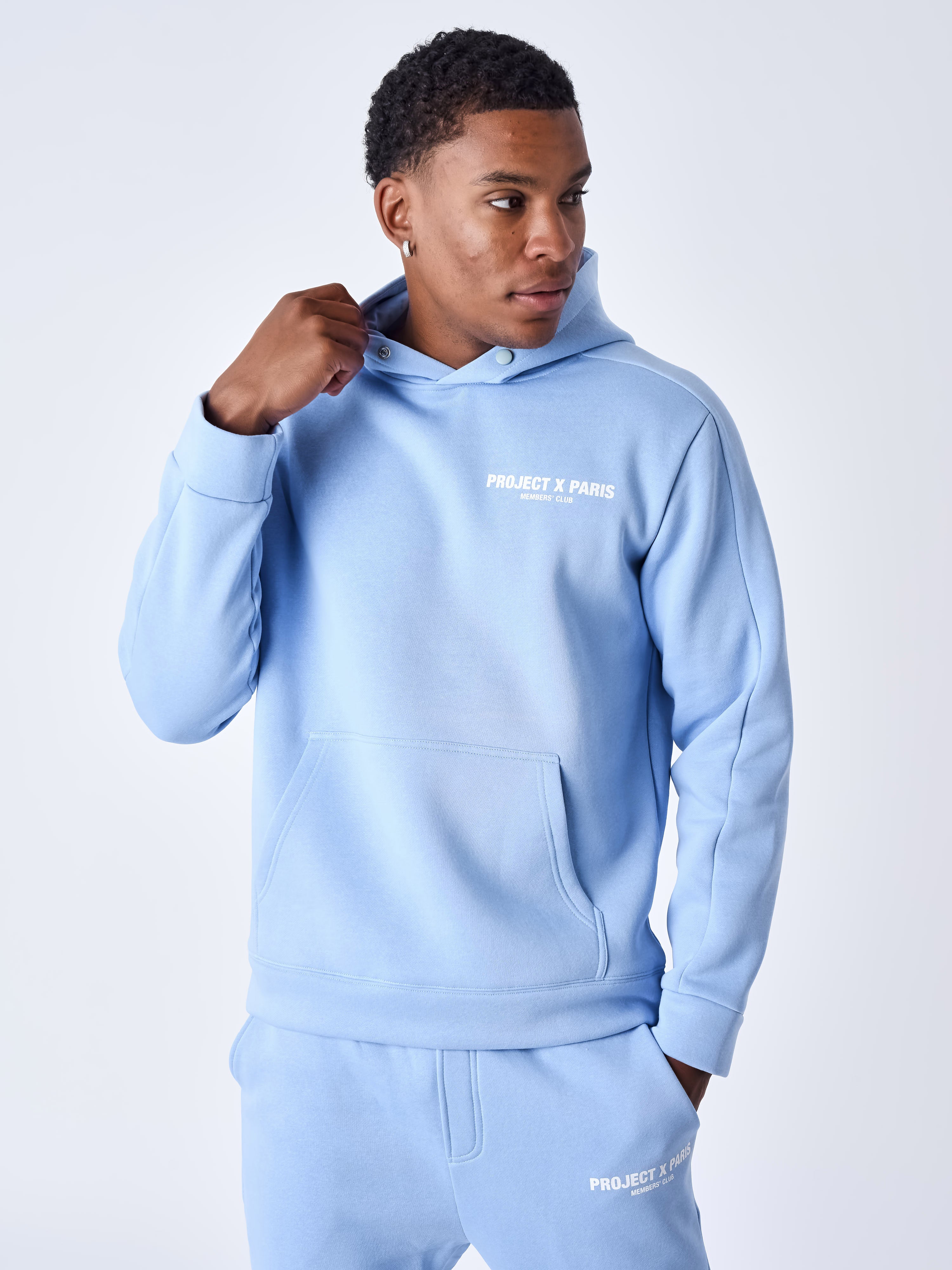 Members' club hoodie-1