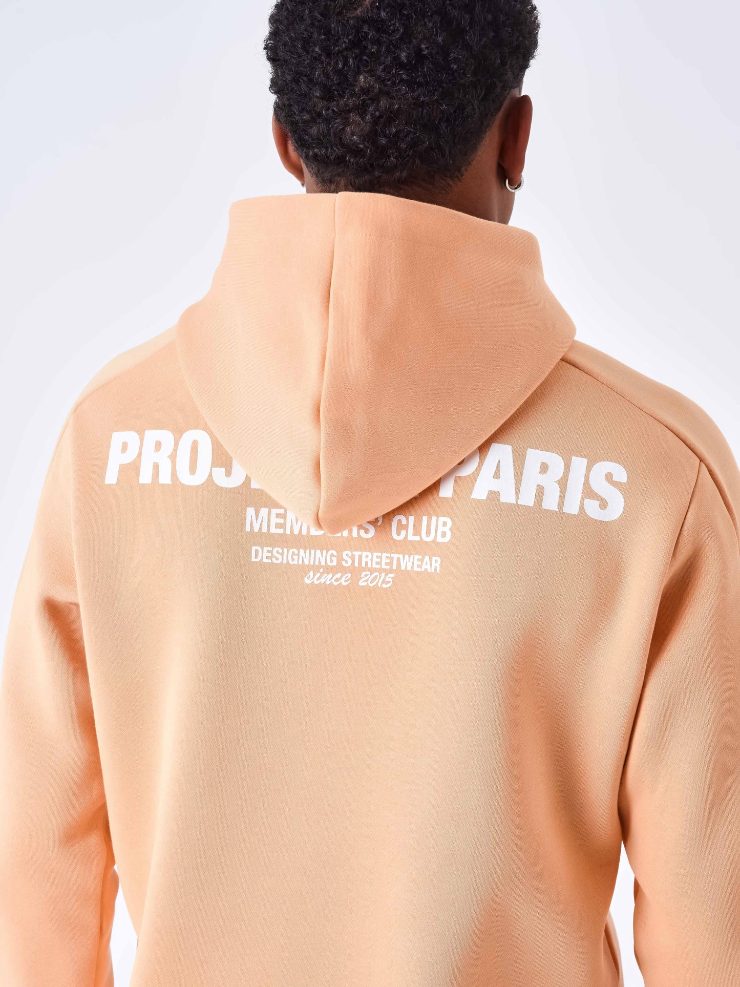 sweat-a-capuche-members-club-apricot-cream