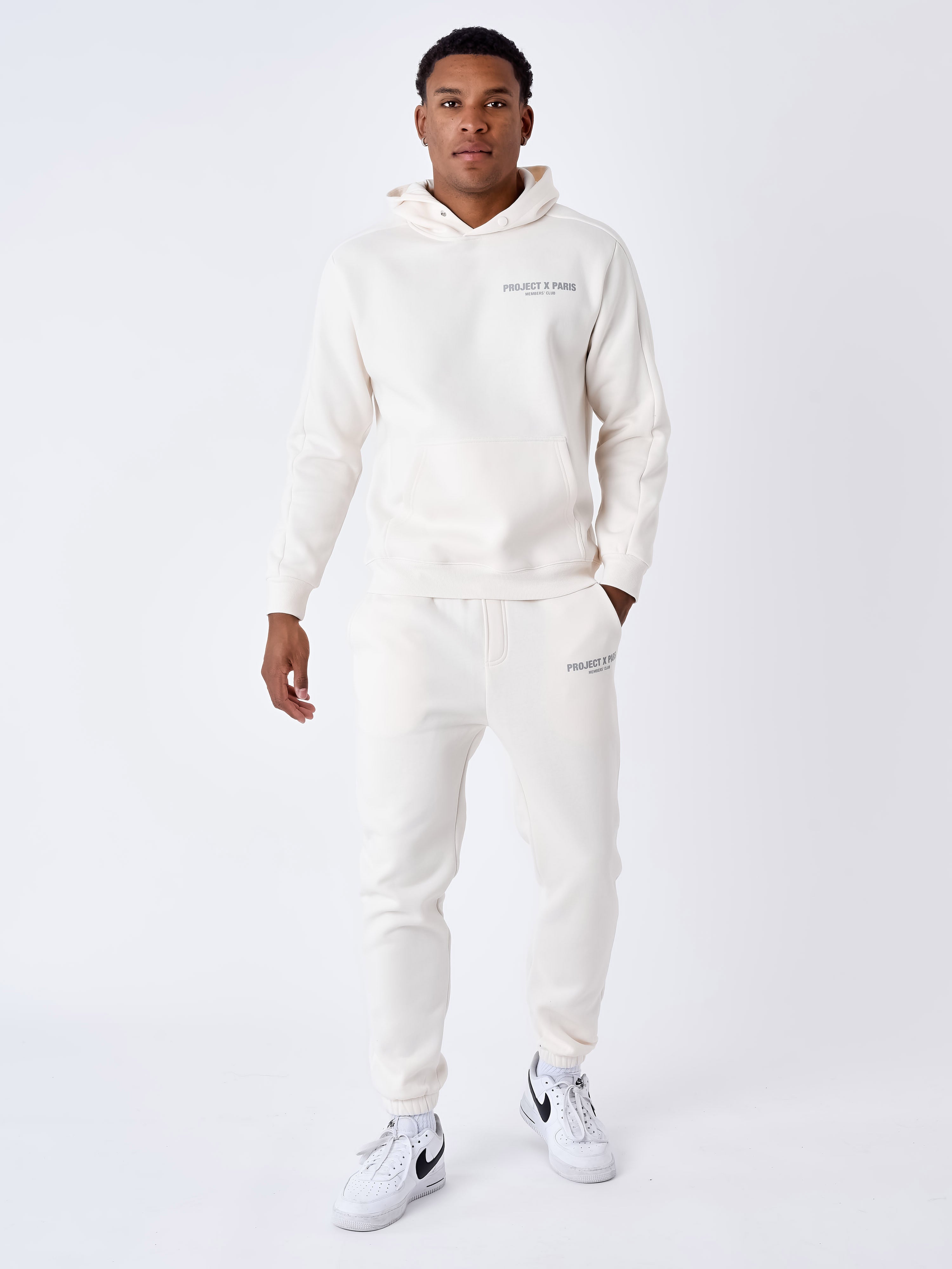 sweat-a-capuche-members-club-craie