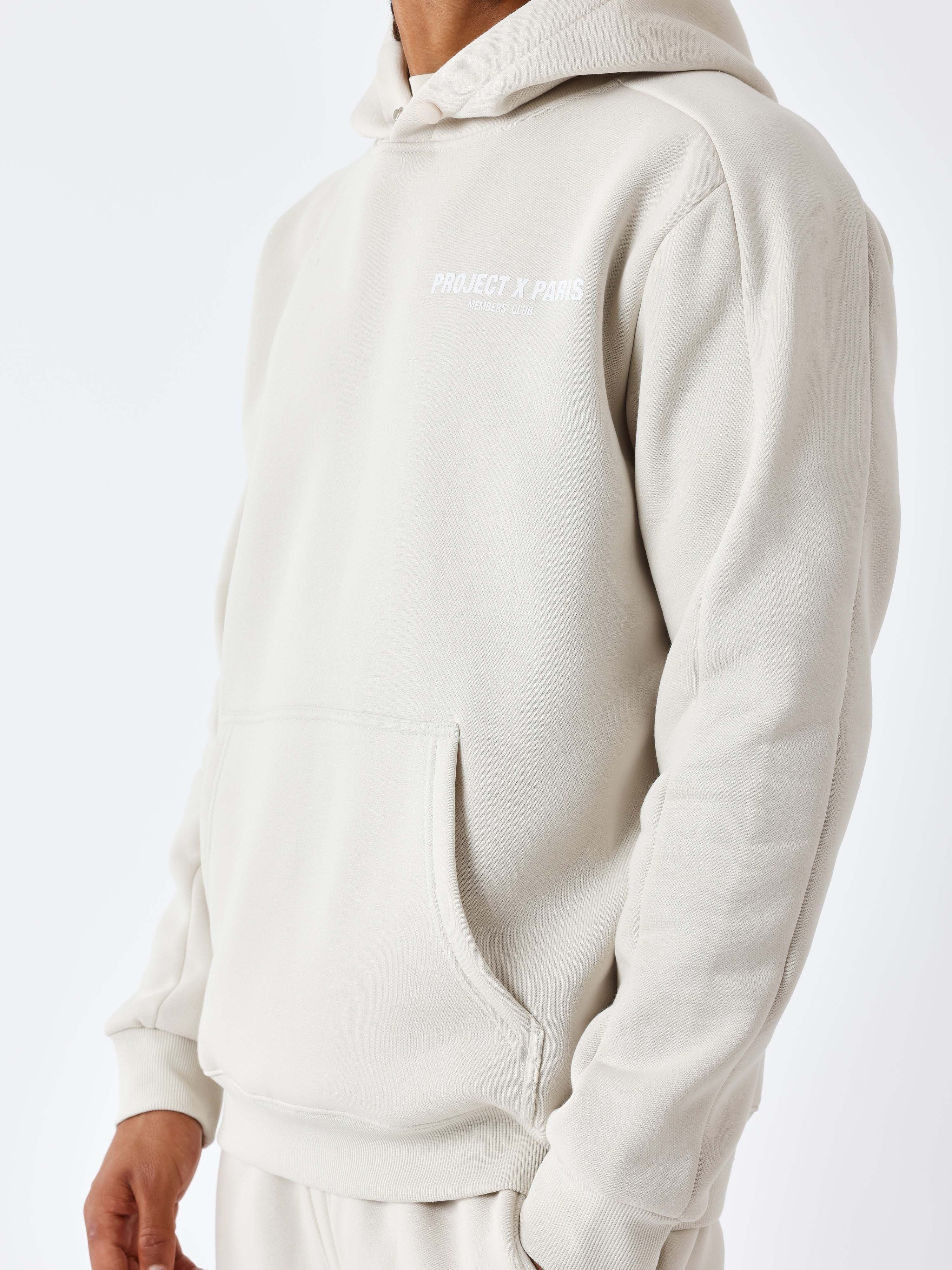 sweat-a-capuche-members-club-greige