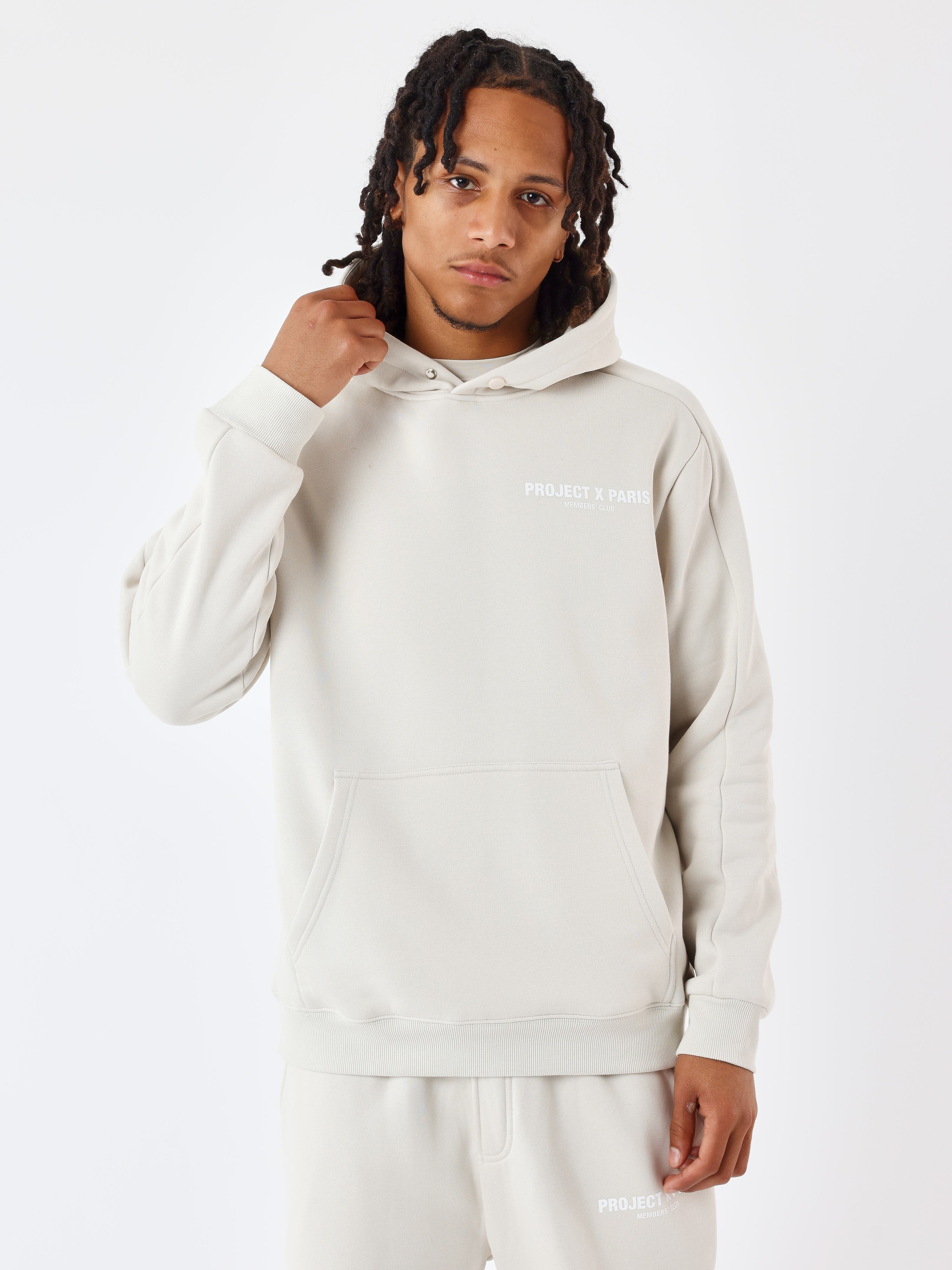 sweat-a-capuche-members-club-greige