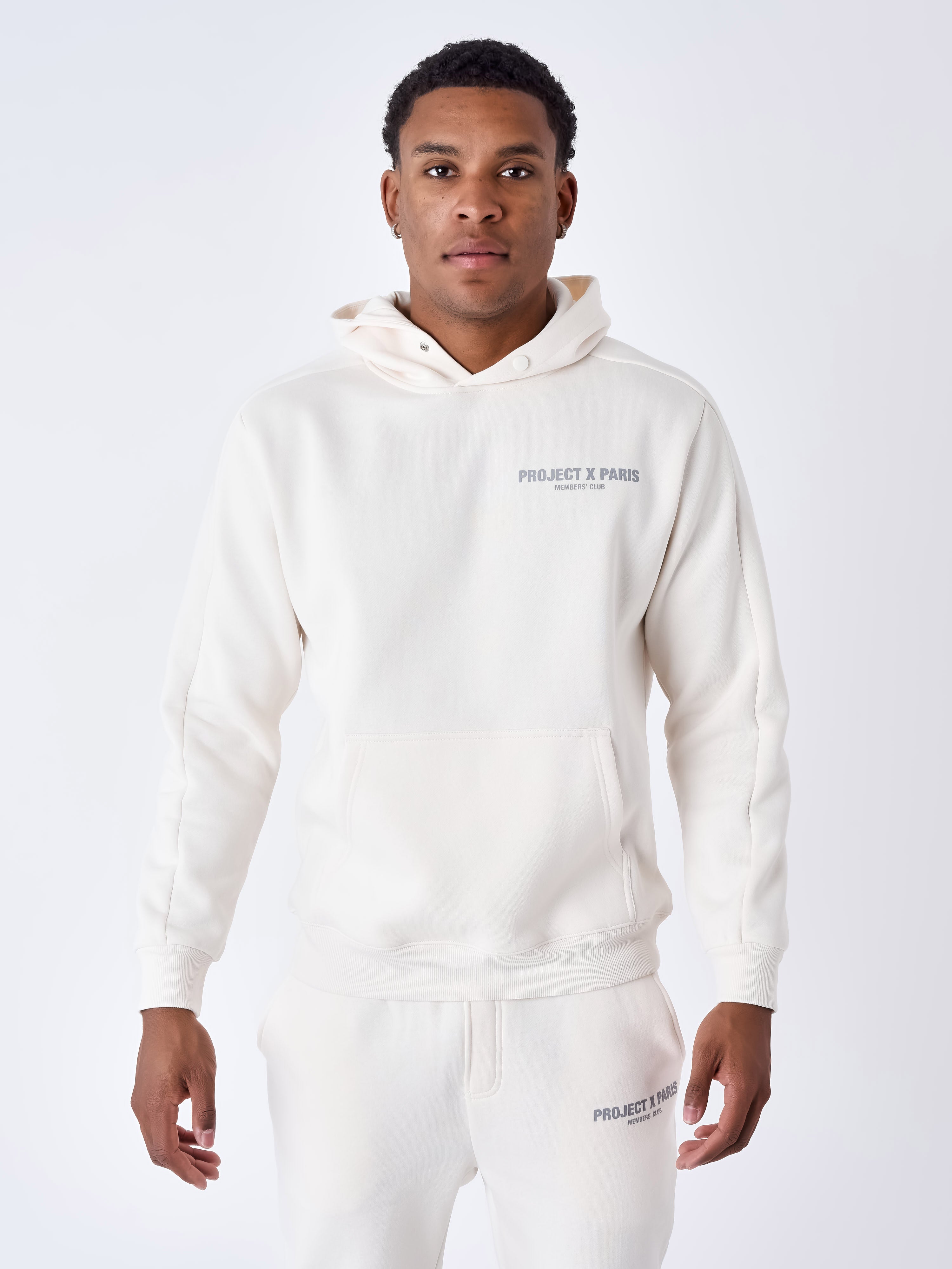 Members' club hoodie-1