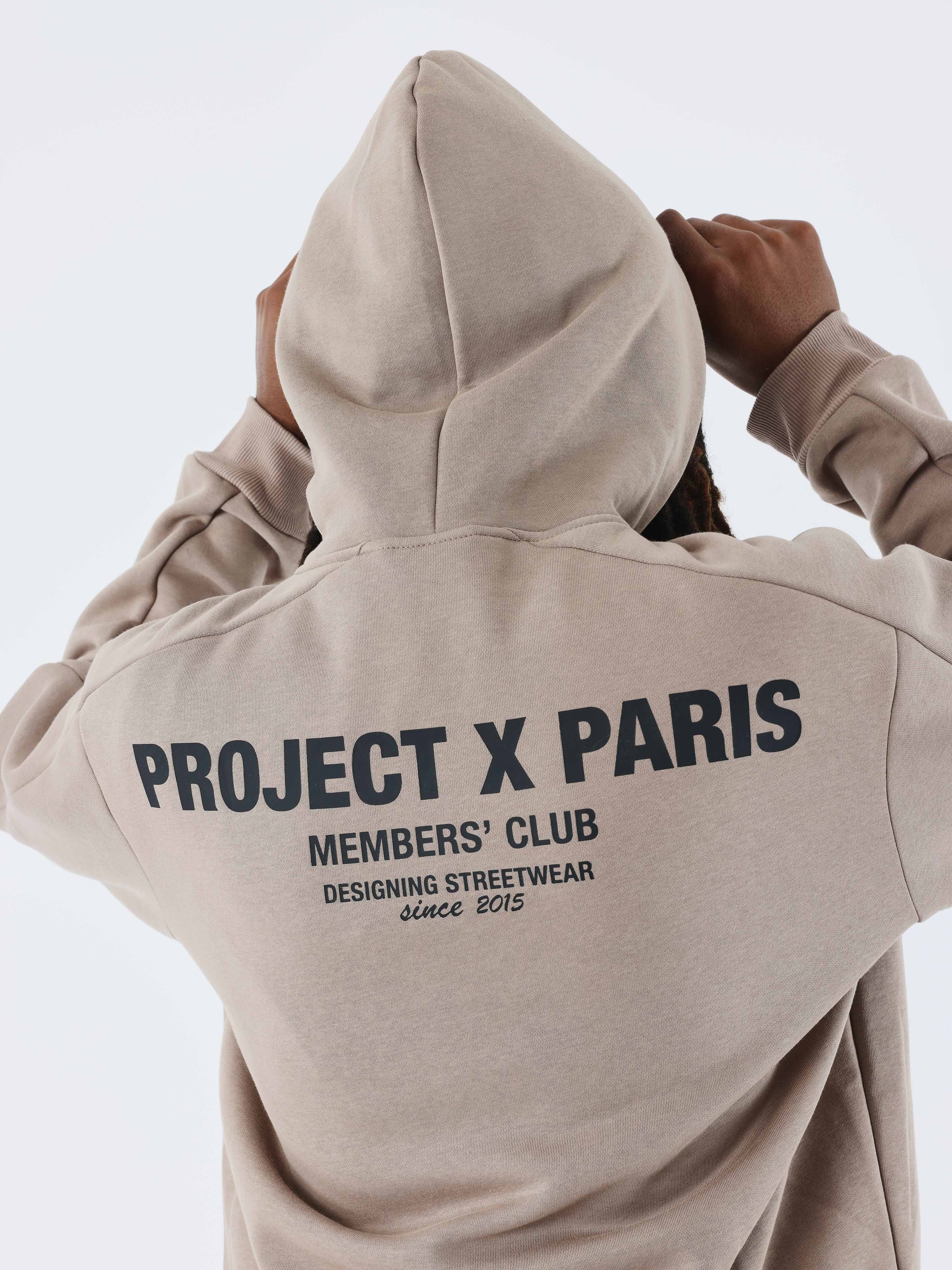 Members' club hoodie-5