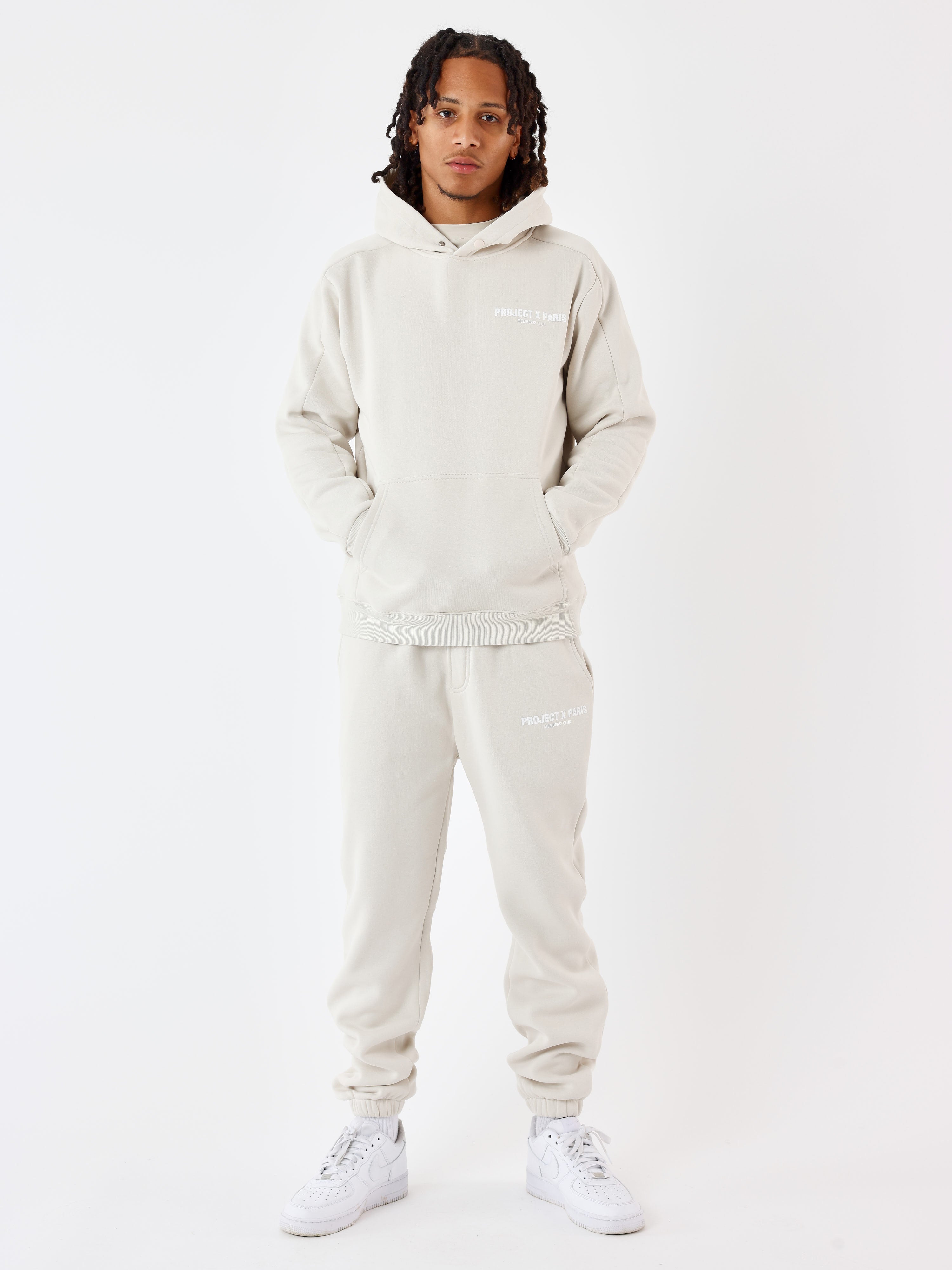 sweat-a-capuche-members-club-greige