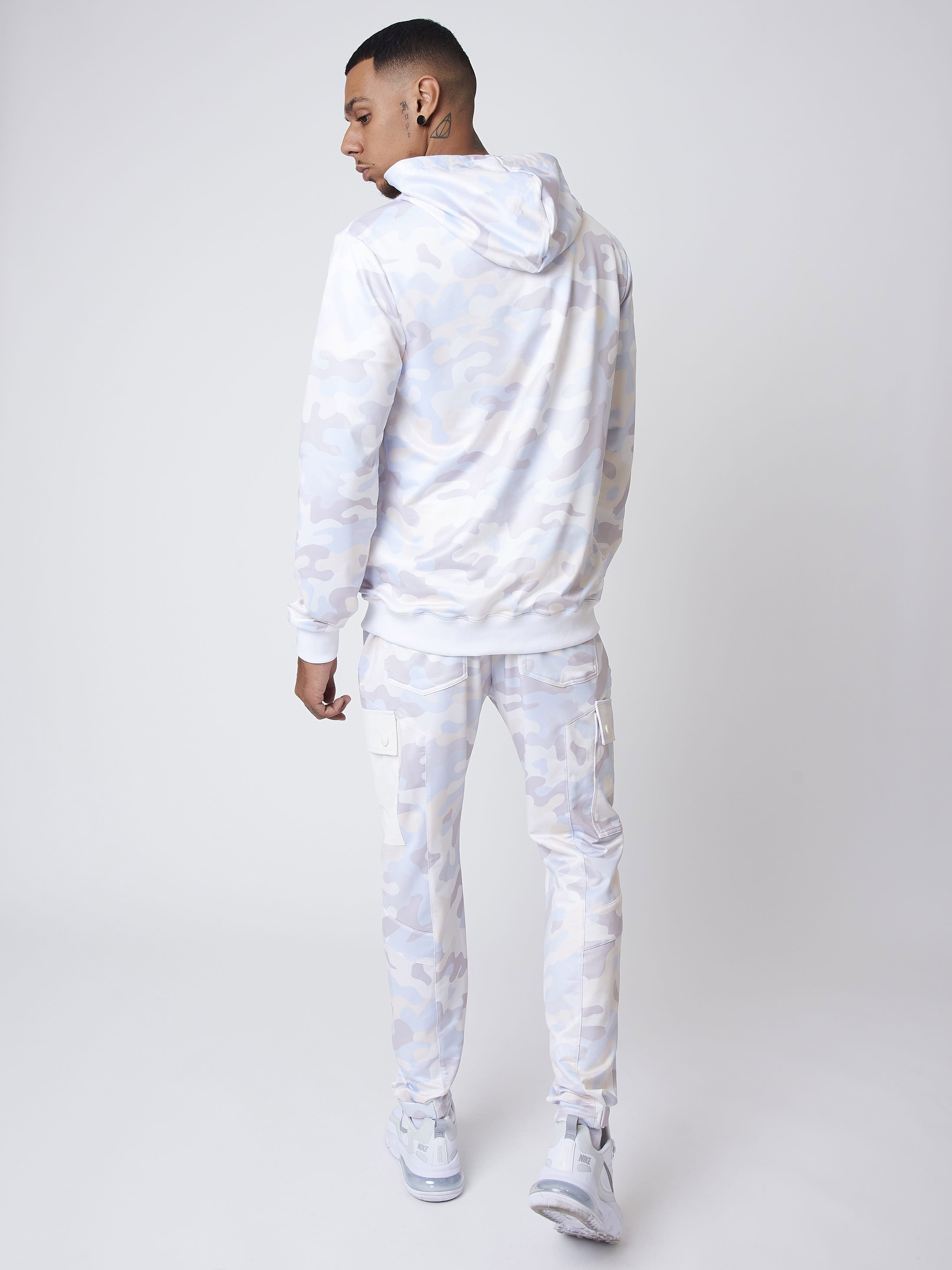 sweat-a-capuche-motif-camouflage-avec-broderie-logo-project-x-paris-sur-la-poitrine-et-poche-kangourou-3532-ivoire