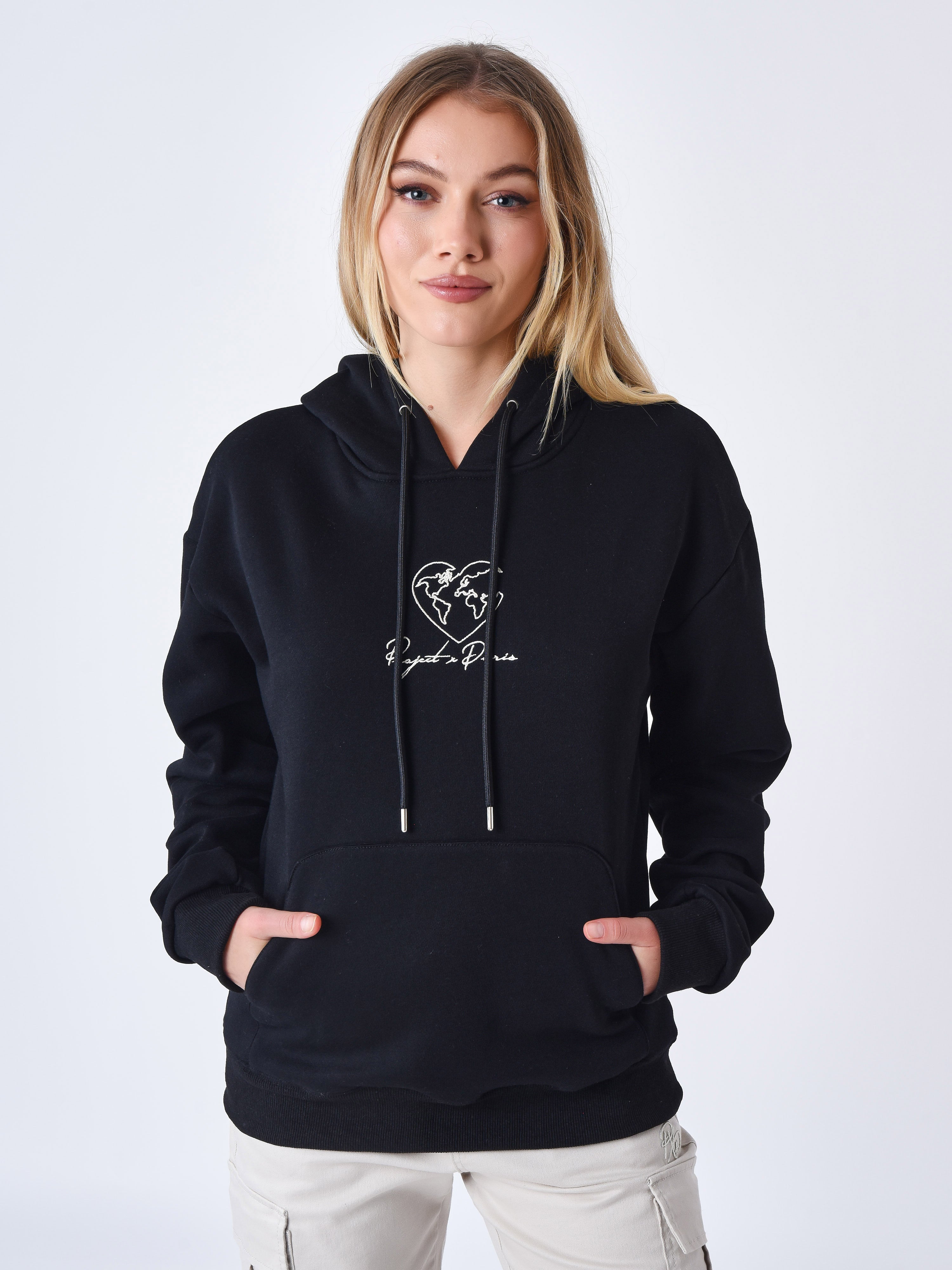 sweat-a-capuche-motif-coeurmonde-5045-noir