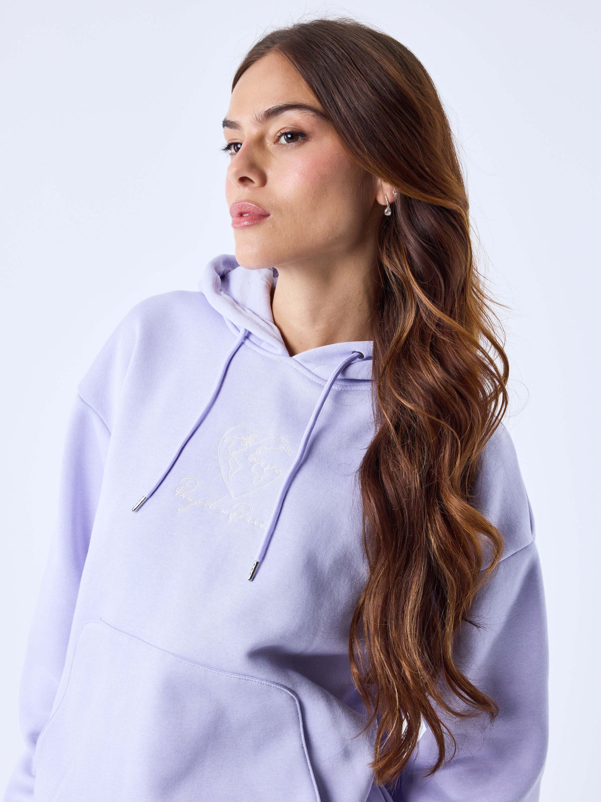 sweat-a-capuche-motif-coeurmonde-5045-purple-heather