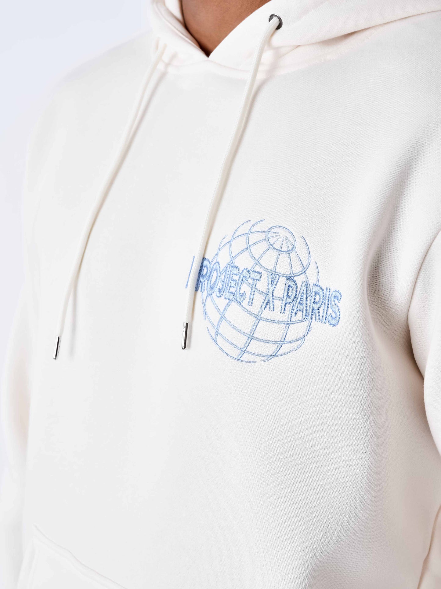 sweat-a-capuche-motif-mappemonde-craie