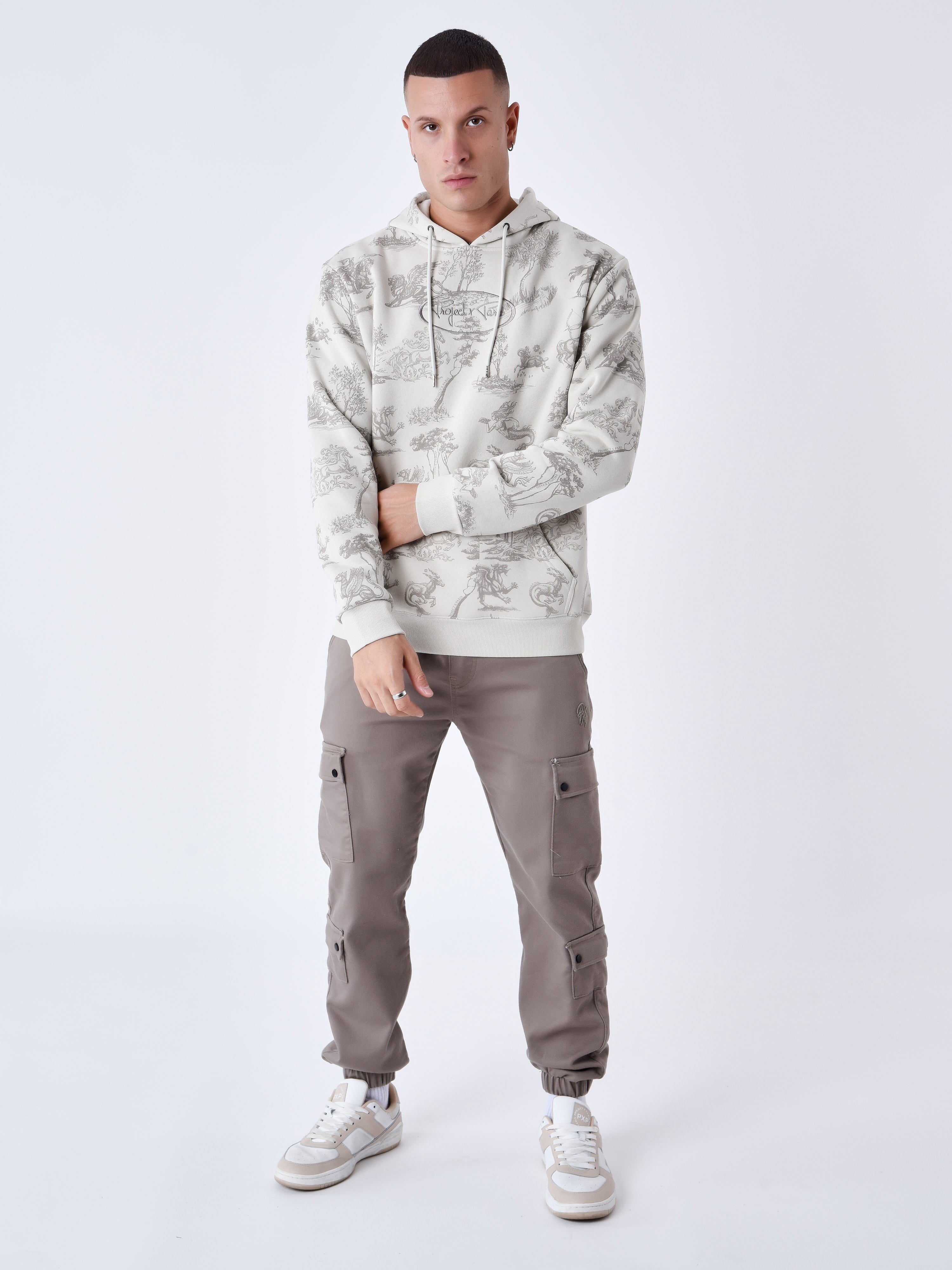 sweat-a-capuche-motif-mythologique-greige