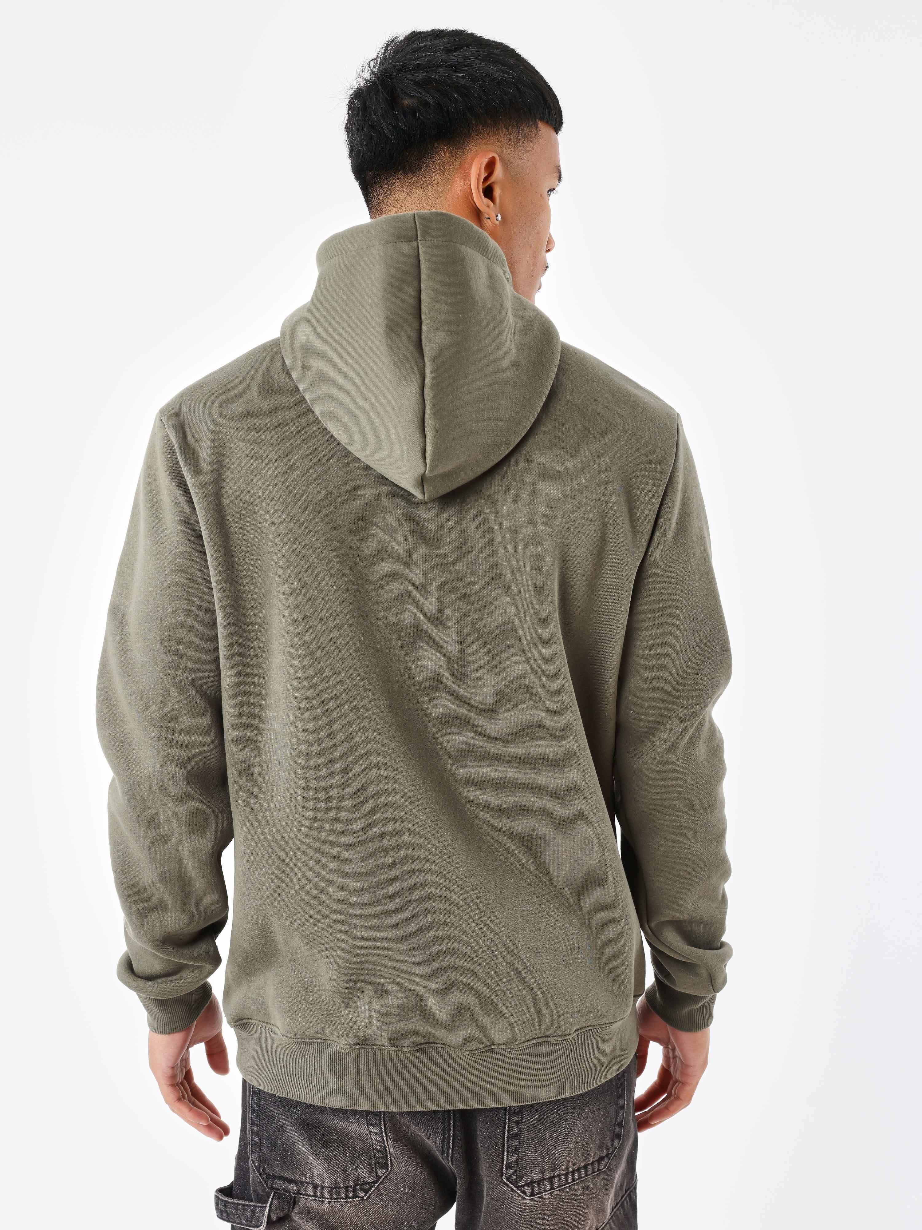 sweat-a-capuche-techwear-olive-fonce-modelshot