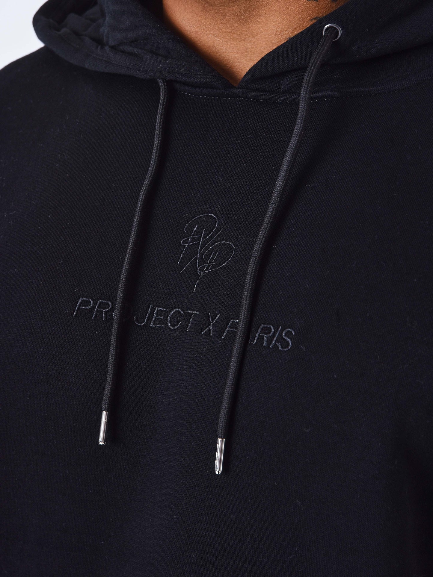 sweat-a-capuche-techwear-noir