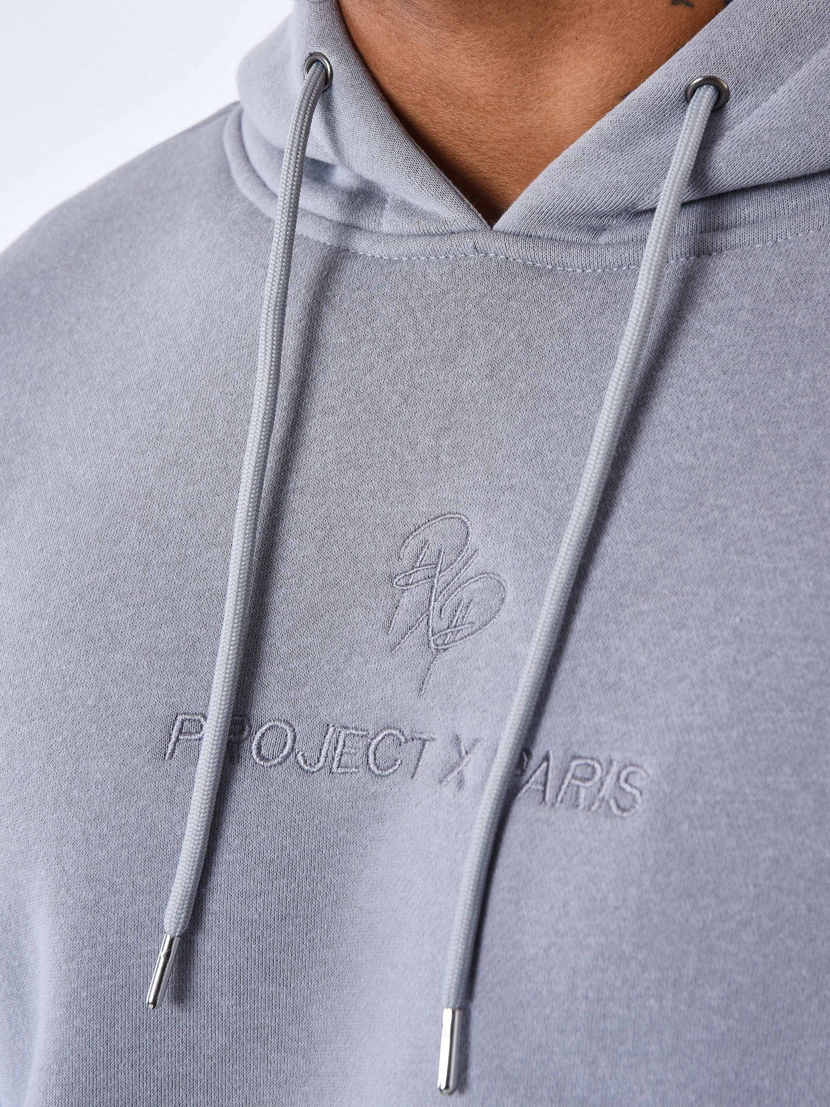 sweat-a-capuche-techwear-gris-clair