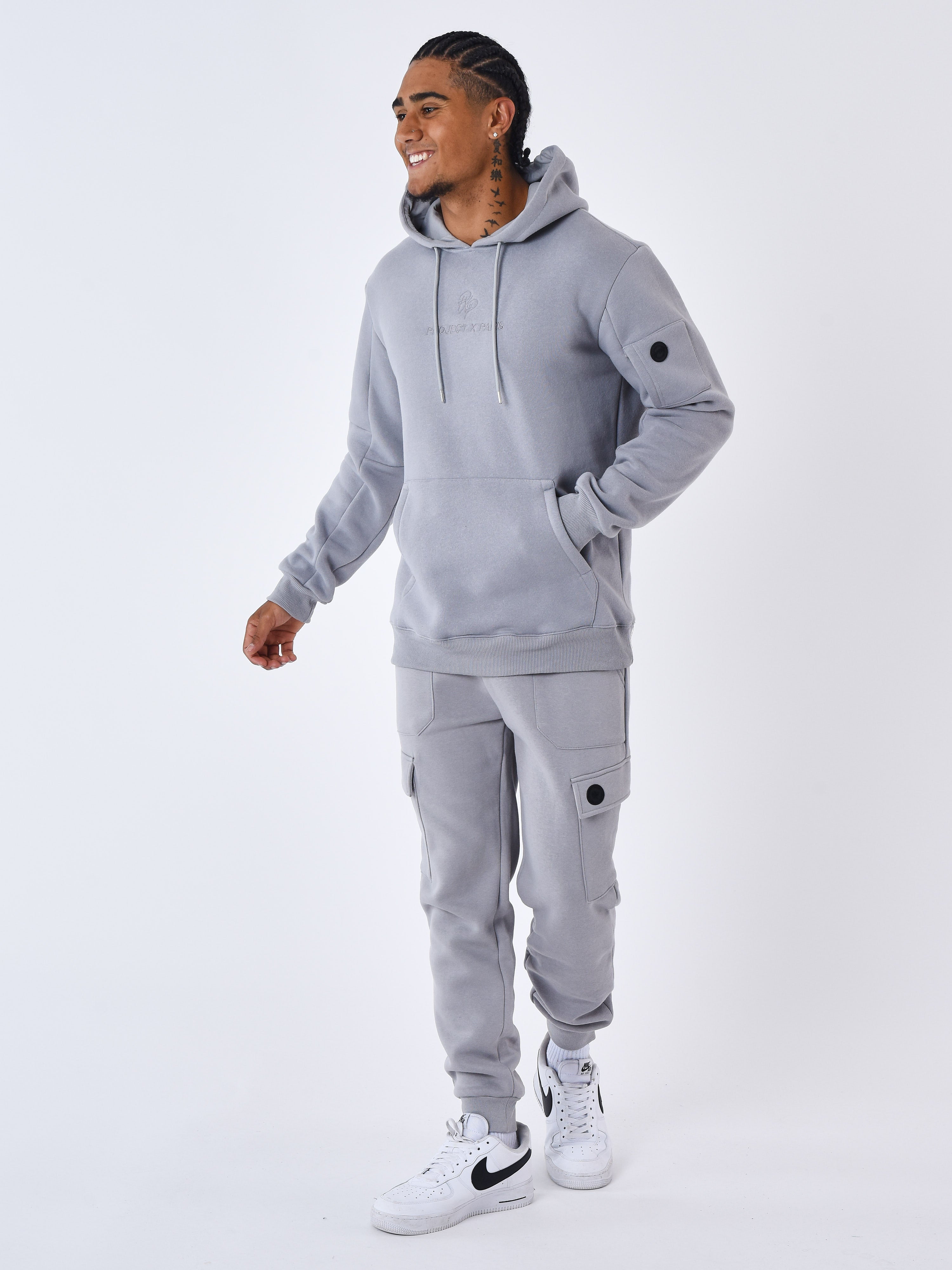 sweat-a-capuche-techwear-gris-clair
