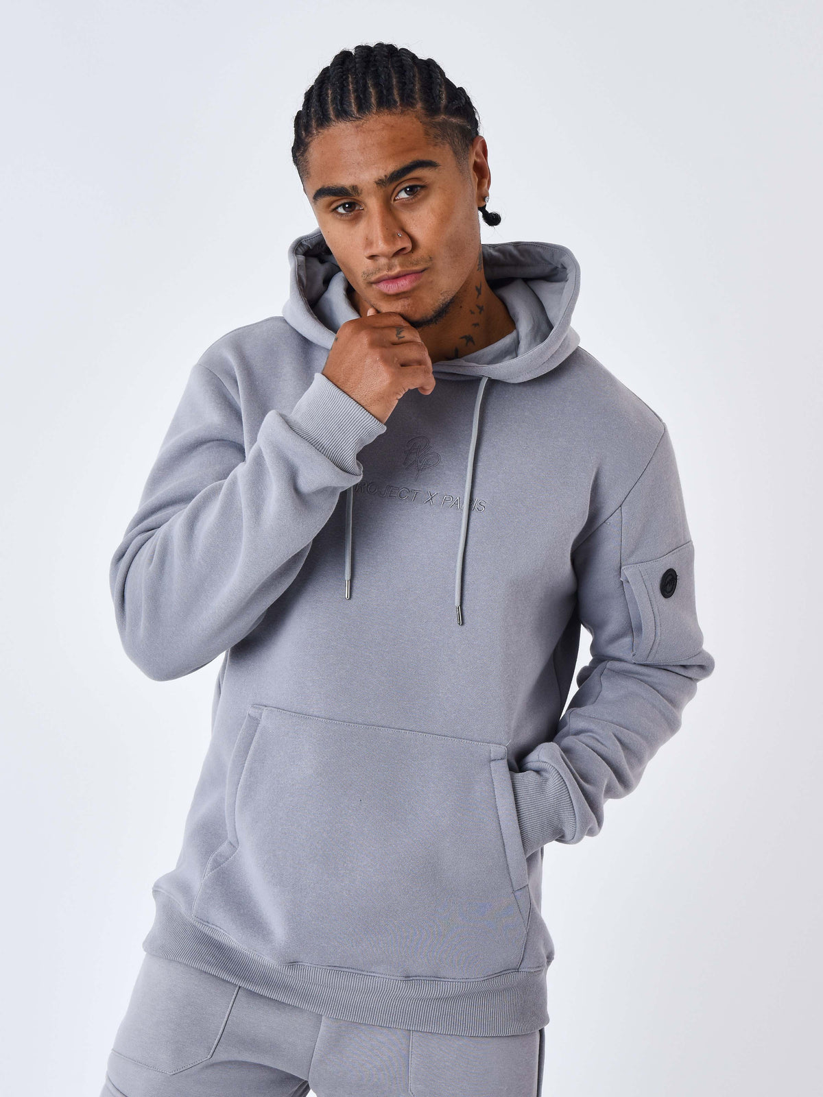 sweat-a-capuche-techwear-gris-clair