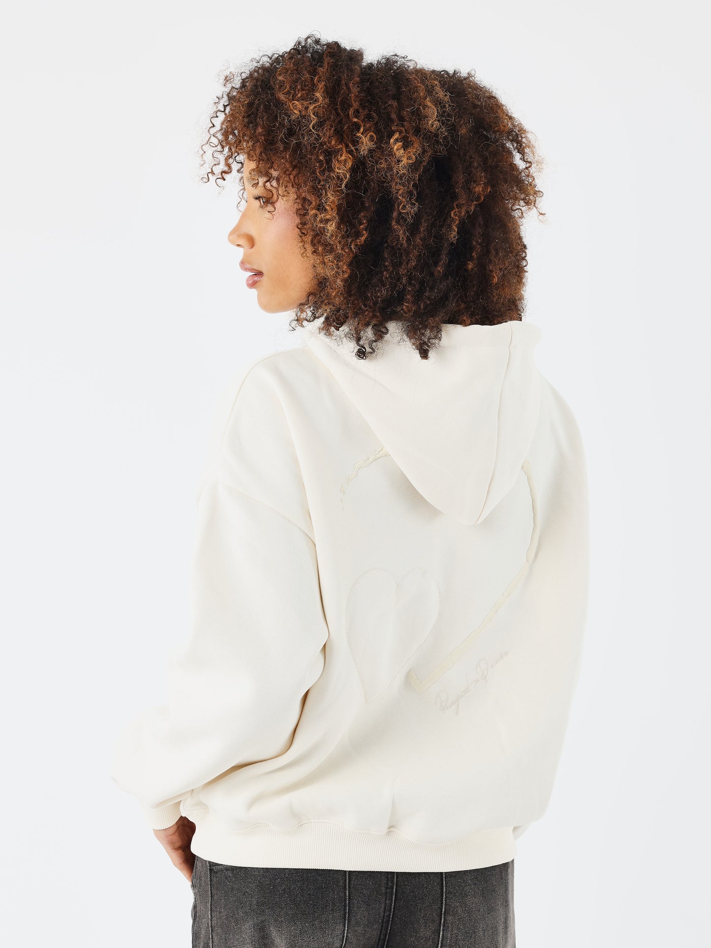 sweat-a-capuche-wicker-heart-craie