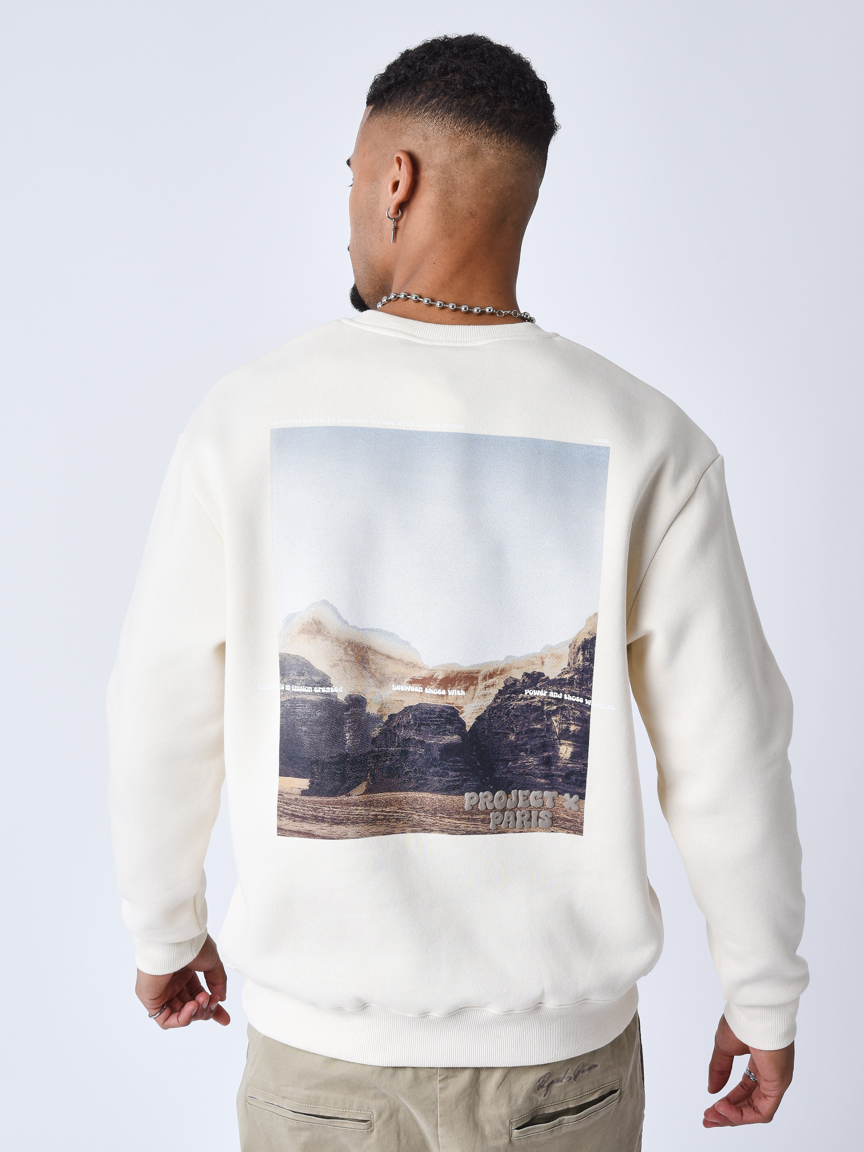 sweat-a-col-rond-motif-canyon-craie