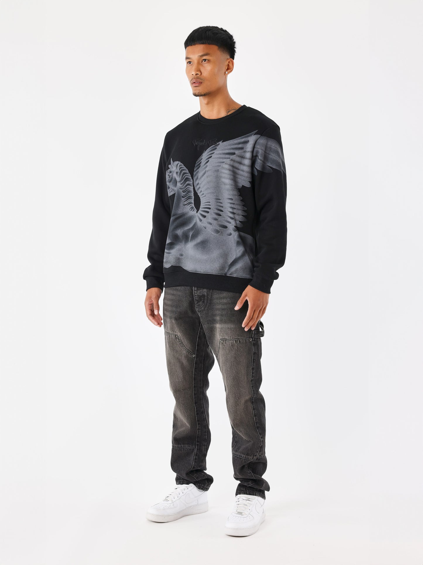 sweat-a-col-rond-motif-equestre-noir