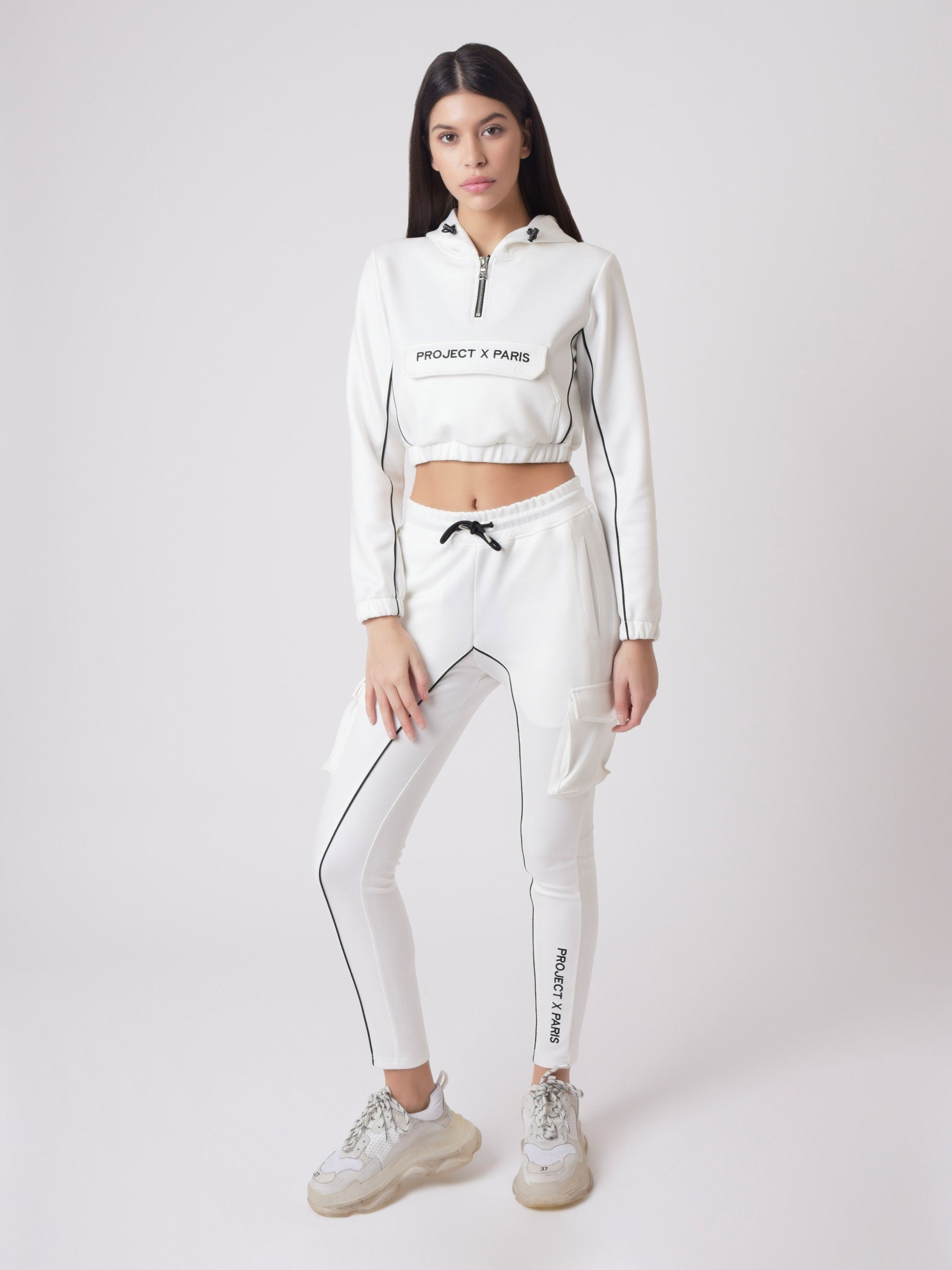 Kapuzensweatshirt zum Überziehen mit Kunstleder-Piping-1